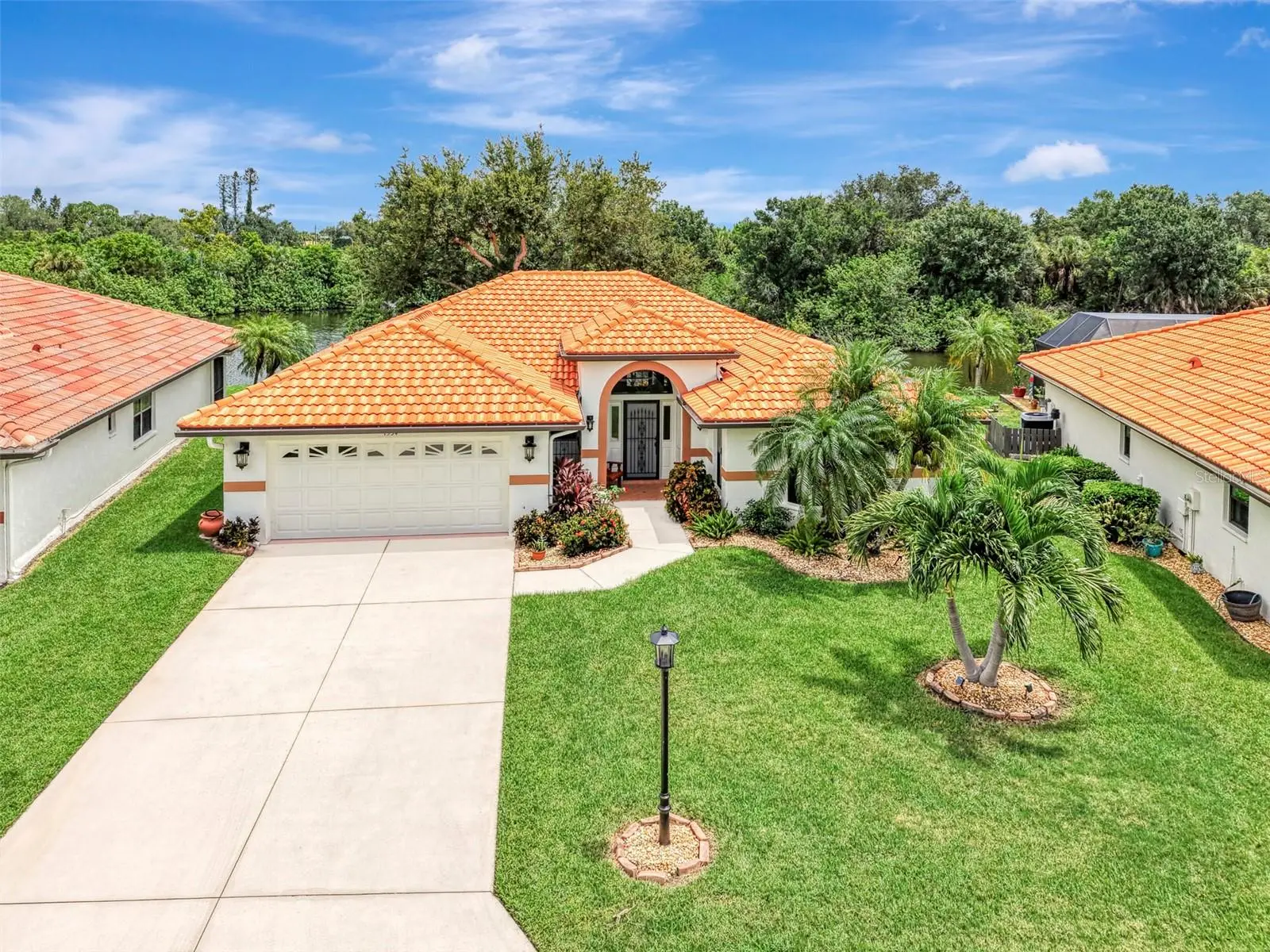1934 Cove Pointe Drive, FL