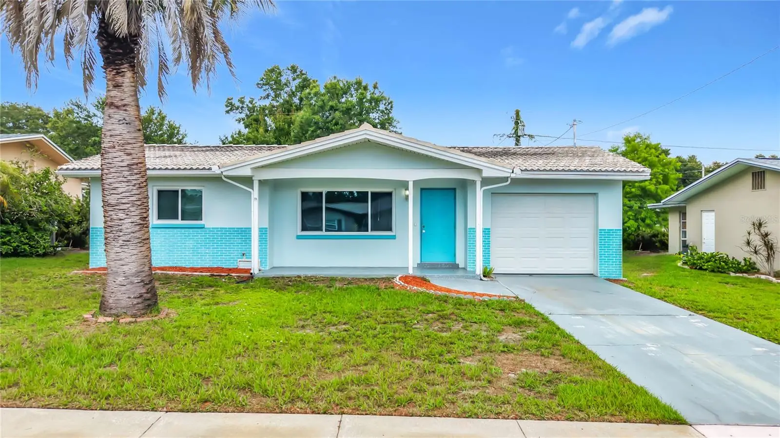 890 7th Avenue, FL