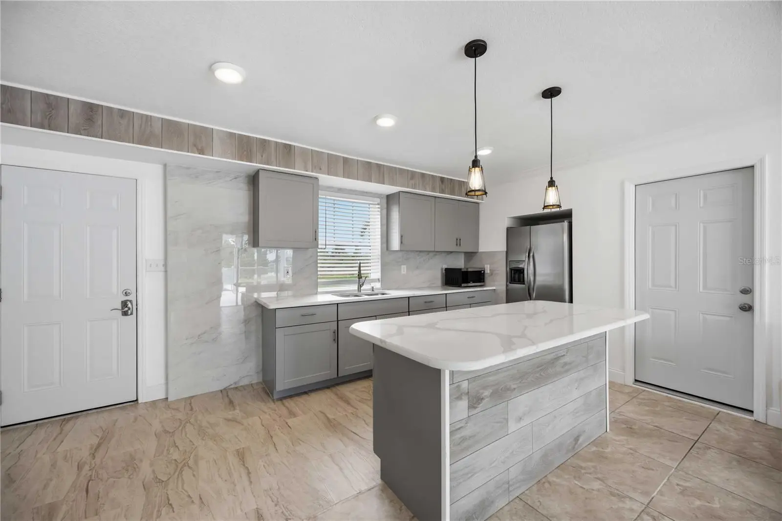 9494 Rosebud Circle, FL