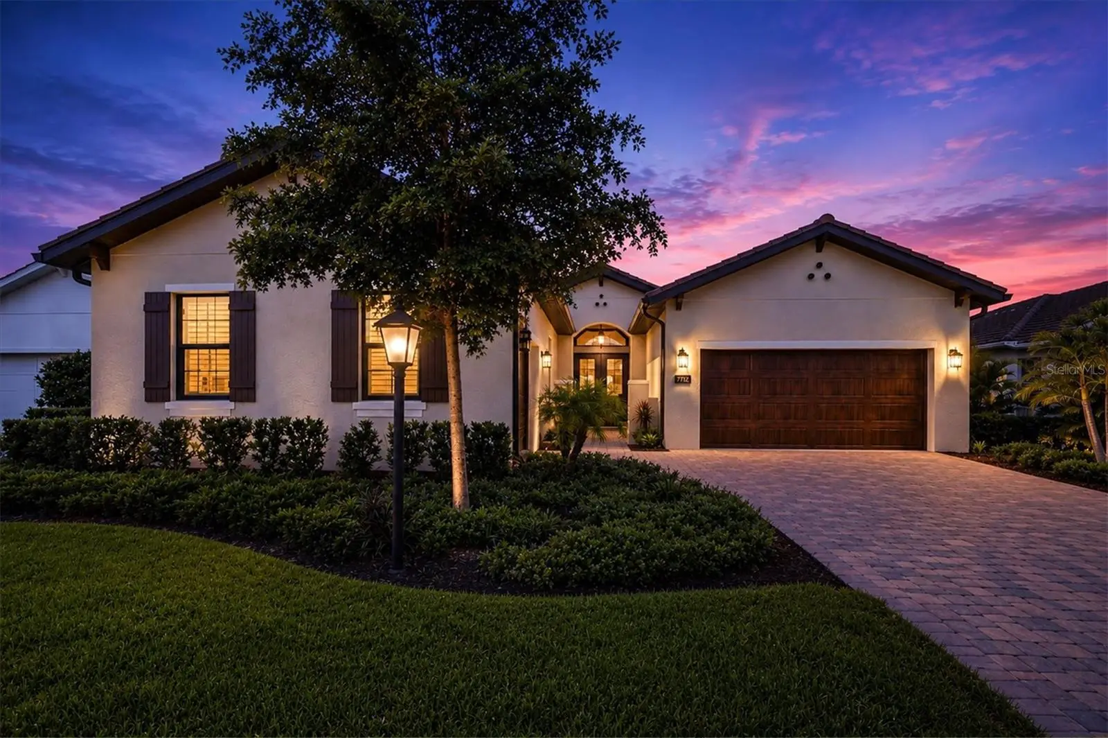 7712 Sandhill Lake Drive, FL