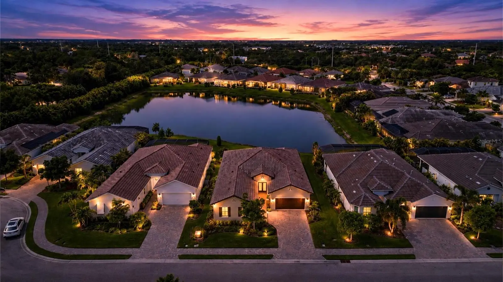7712 Sandhill Lake Drive, FL