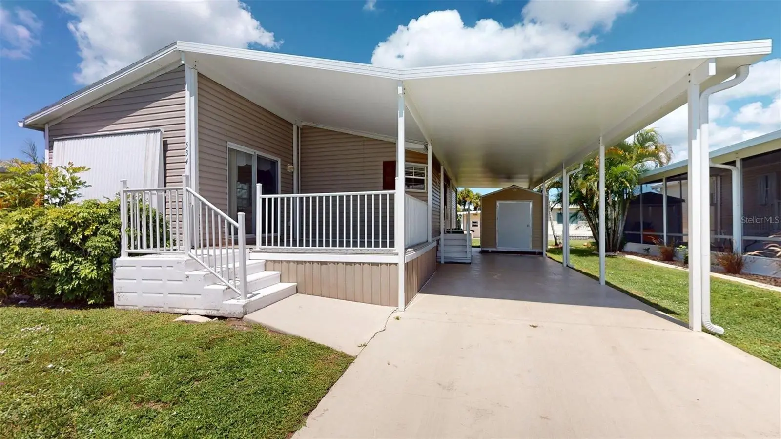 2100 Kings Highway, FL