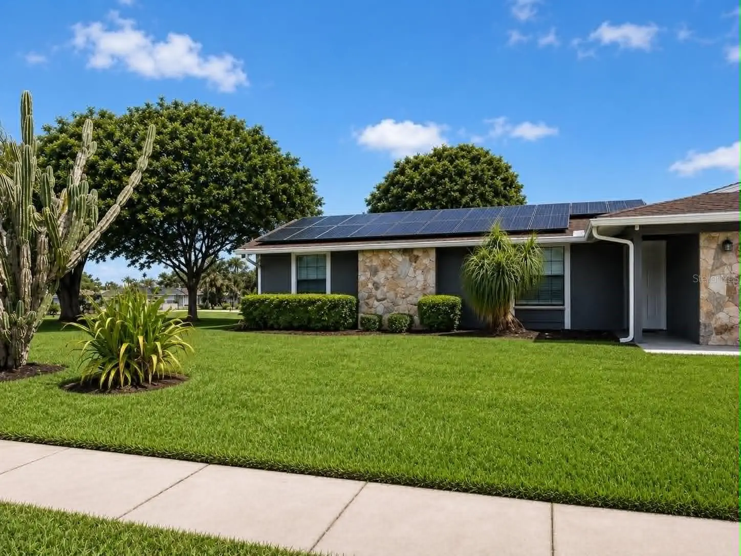 3115 Lockwood Meadows Boulevard, FL