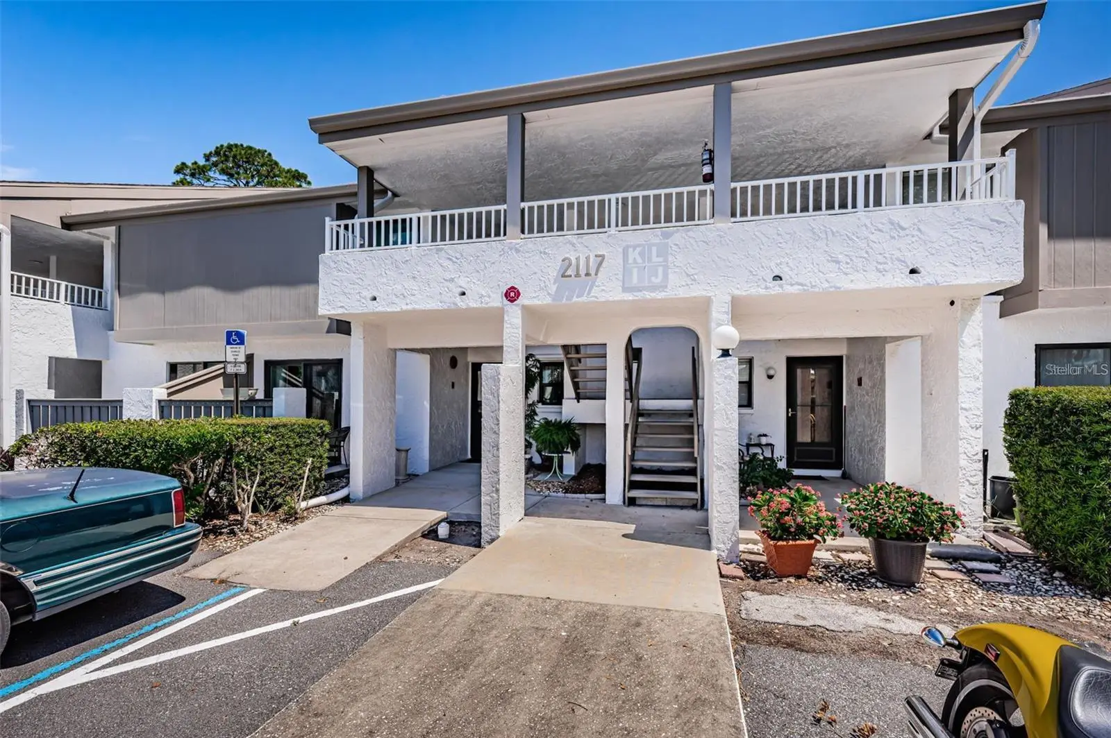 2117 Lakewood Club Drive, FL