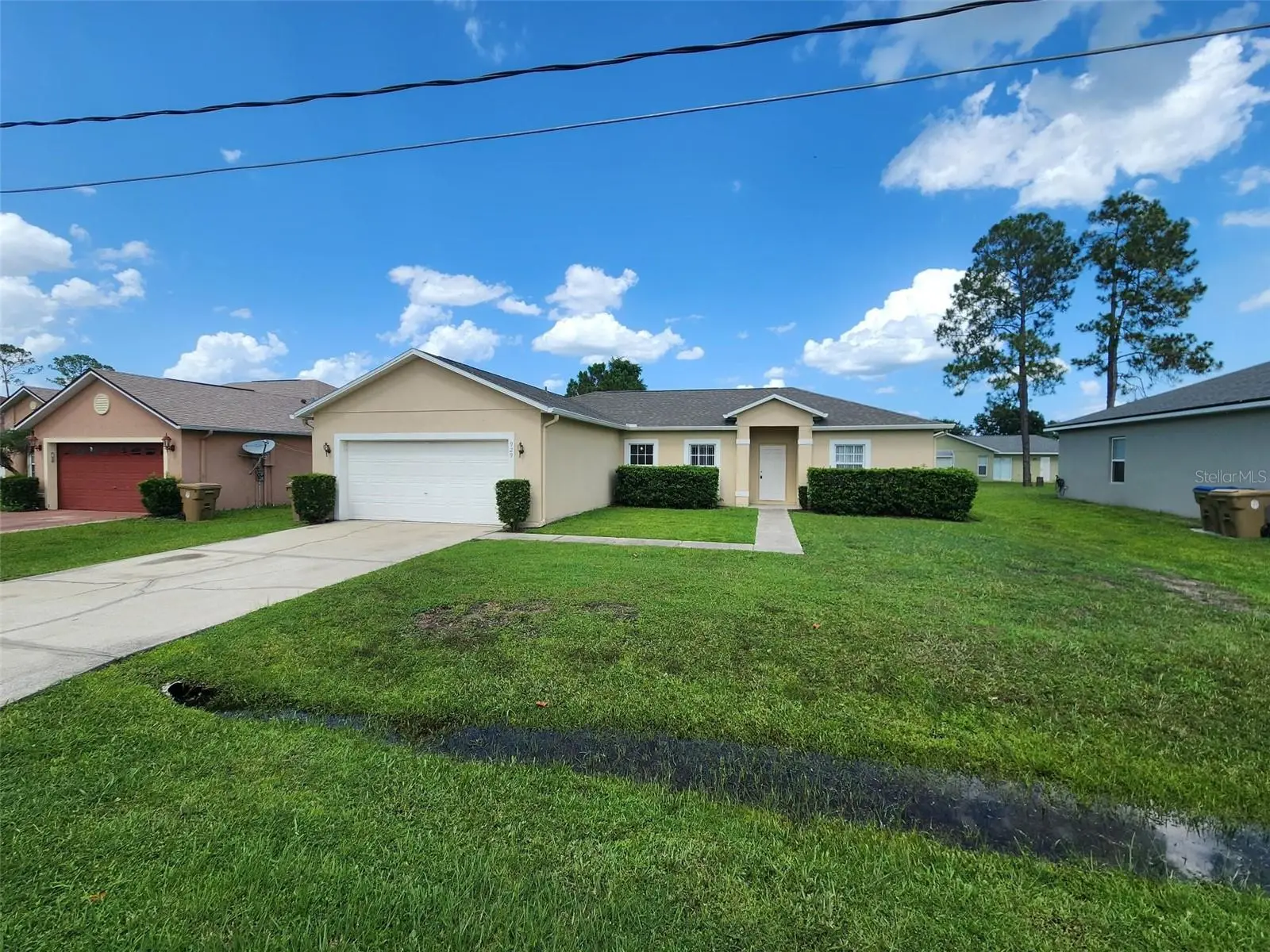 929 Gloucester Court, FL