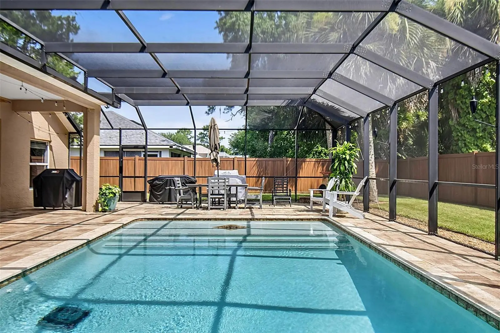 61 Francis Ln, FL