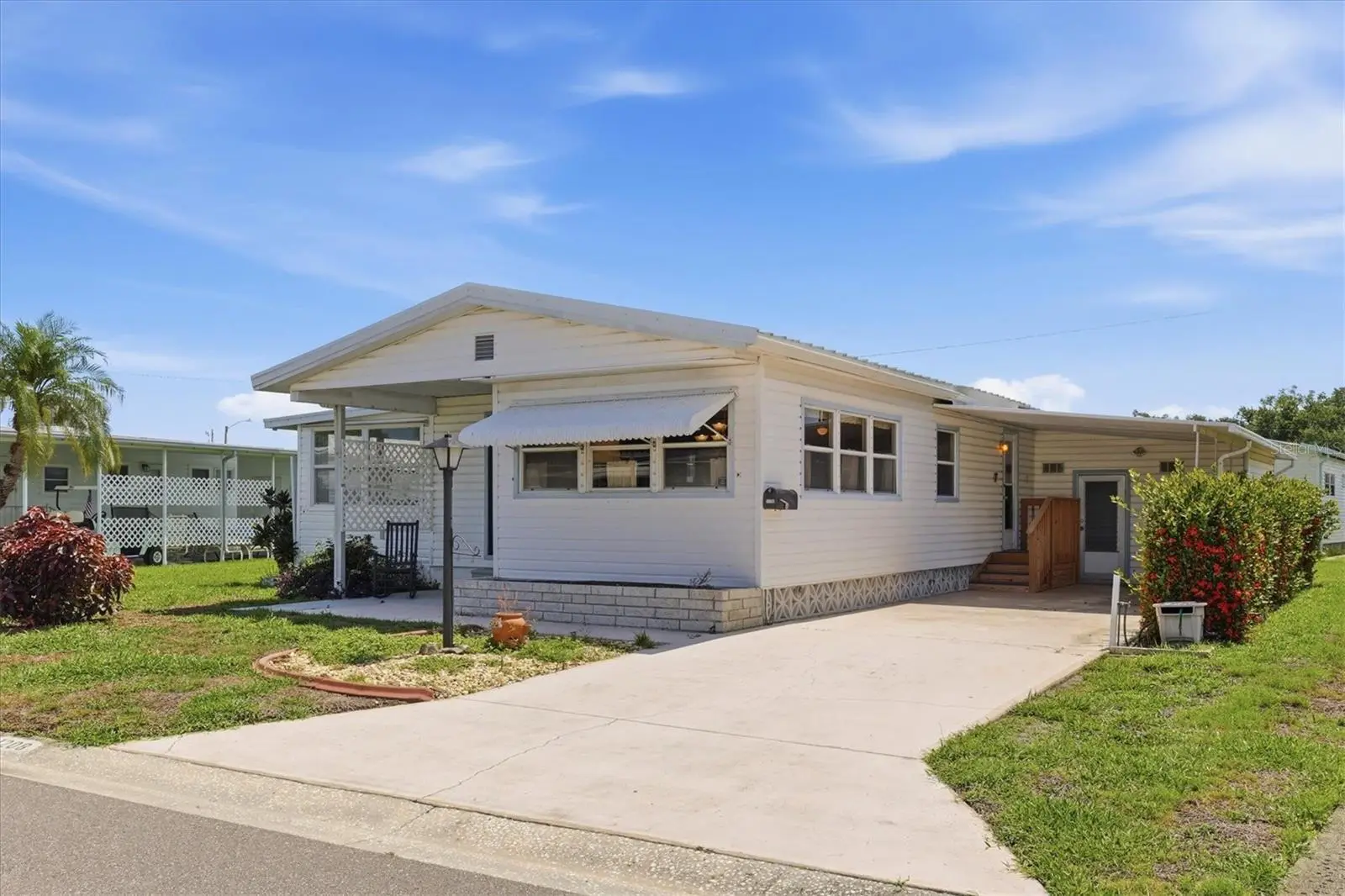 1208 44th Avenue Drive, FL
