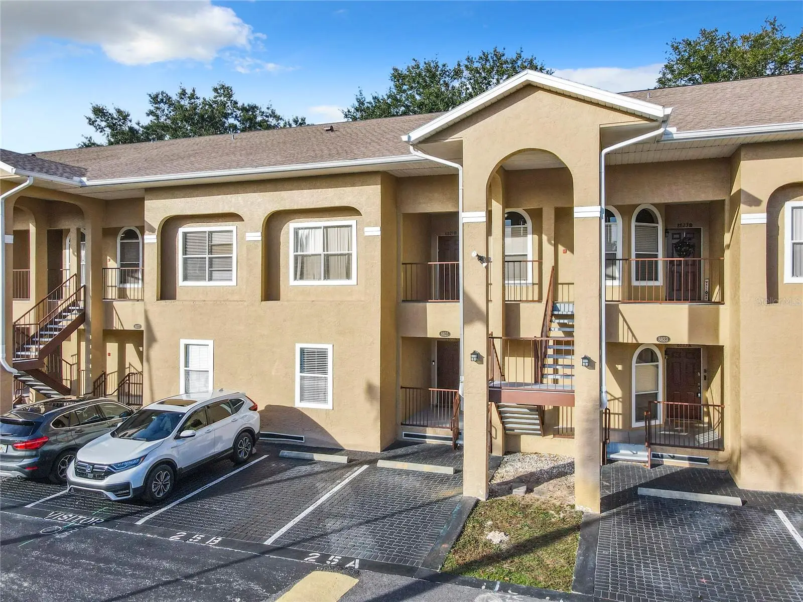 8825 Coral Palms Court, FL
