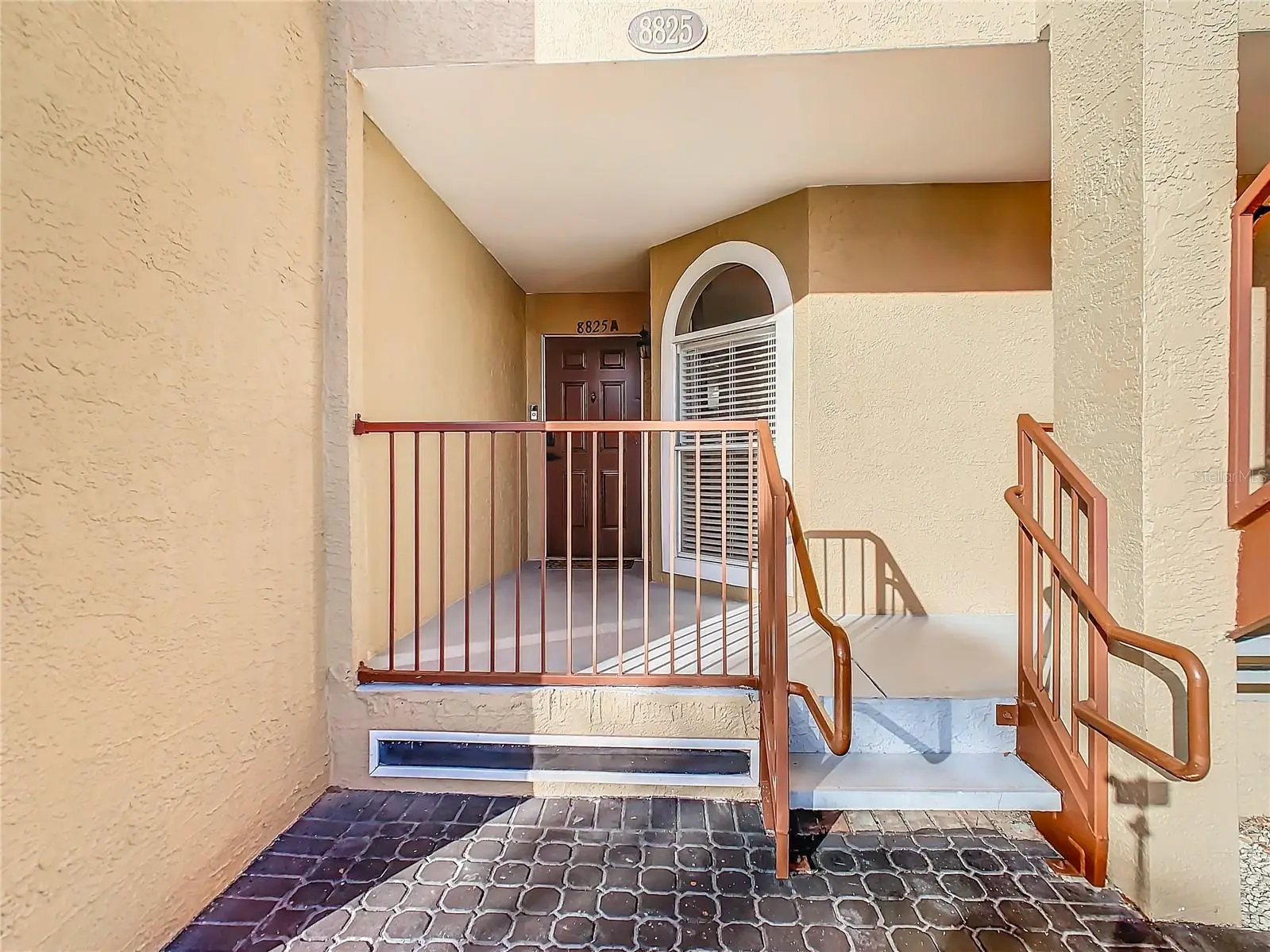 8825 Coral Palms Court, FL