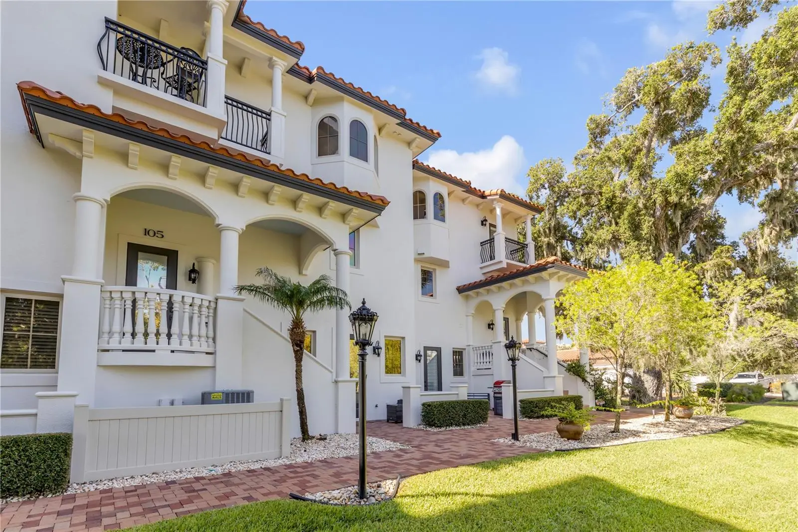5090 Riverside Drive, FL