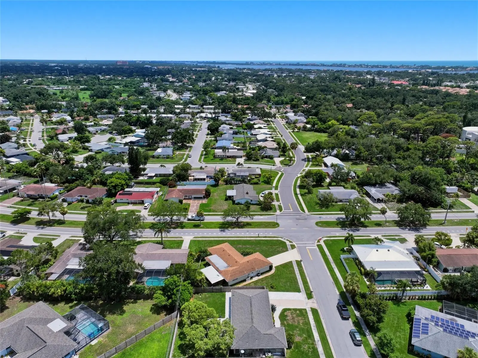 2711 Gulf Gate Drive, FL