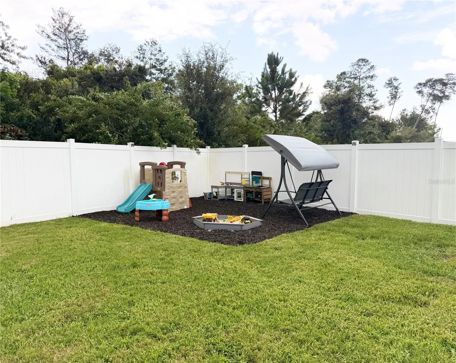 1663 Meadowlark Drive, FL