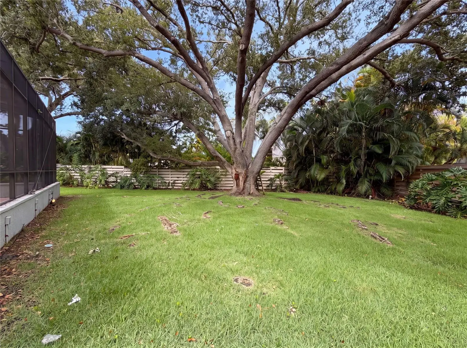 1675 Landings Lane, FL