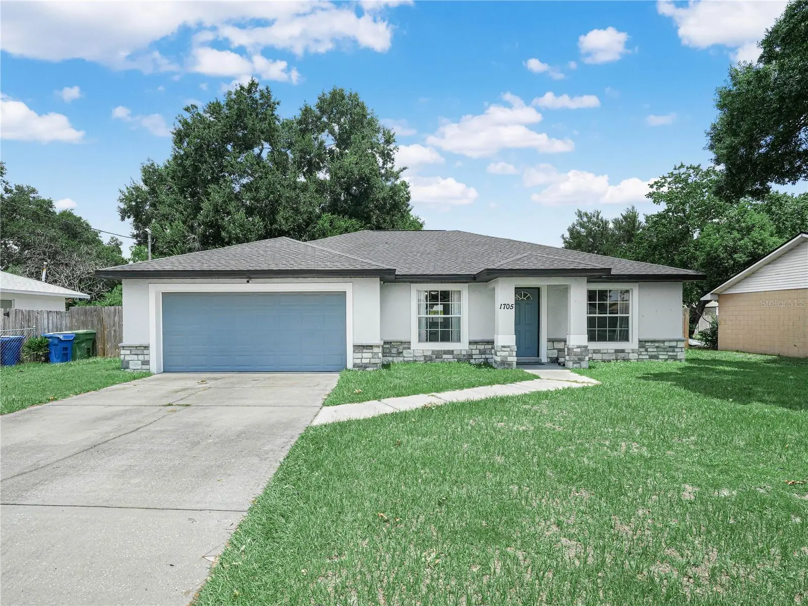 1705 Sandalwood Circle, FL