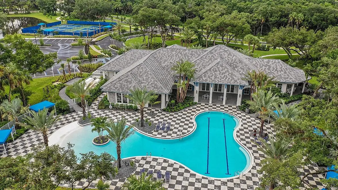21261 Holmes Circle, FL