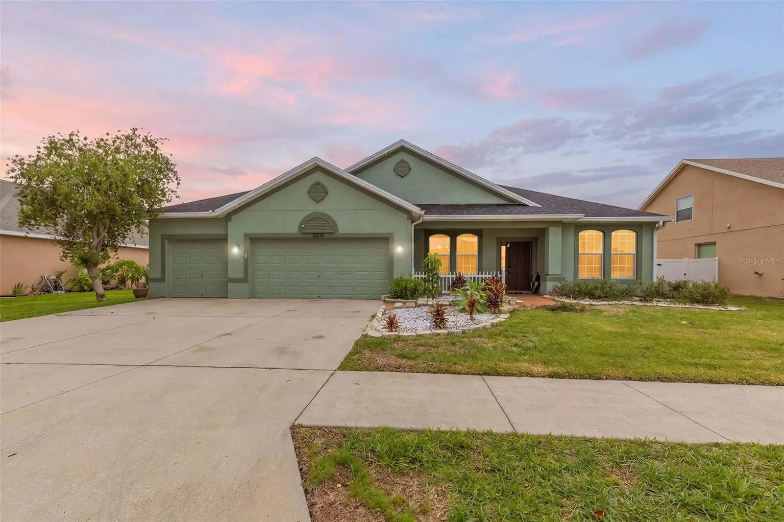 2206 Via Cortona Street, FL