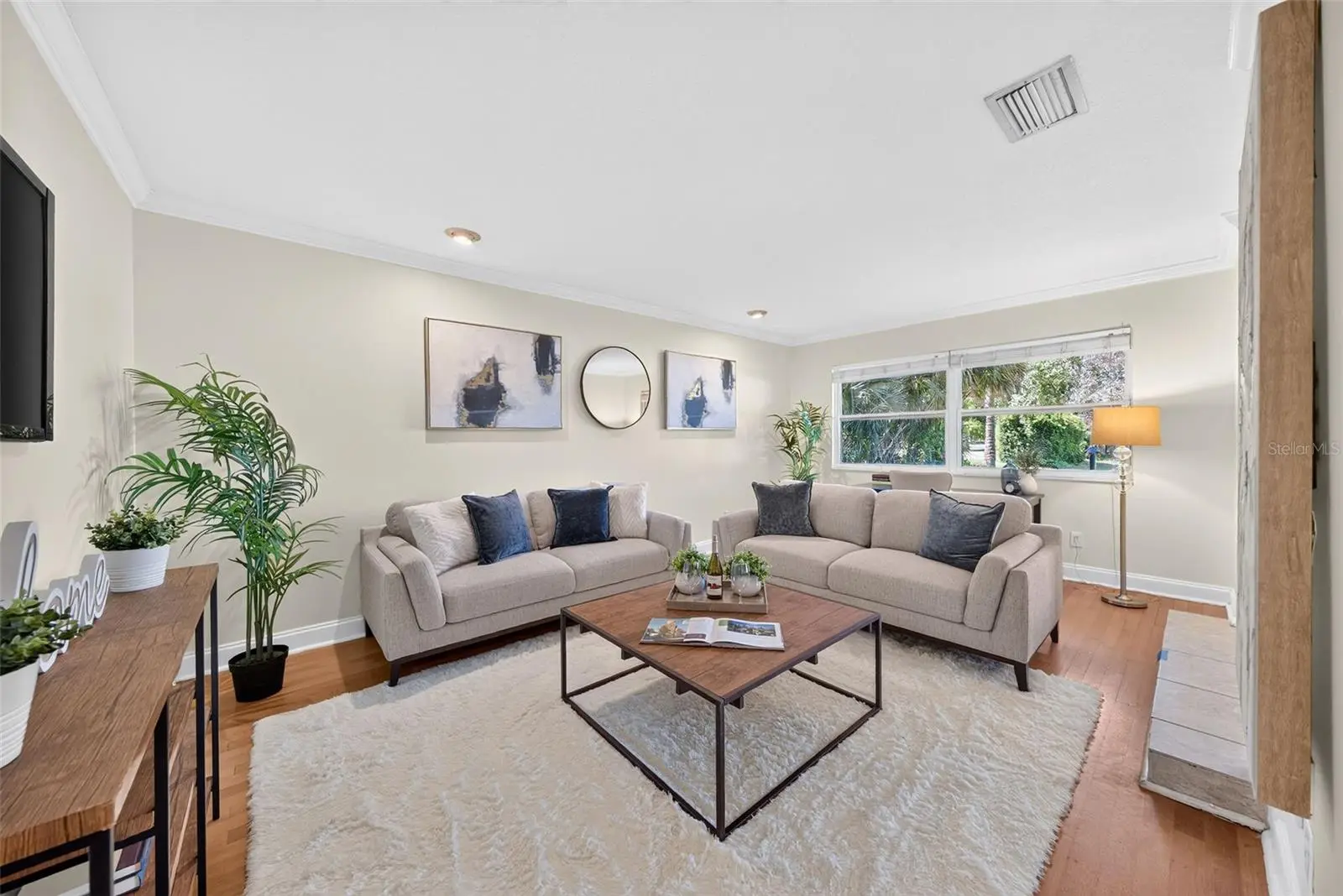 943 Fairway Drive, FL