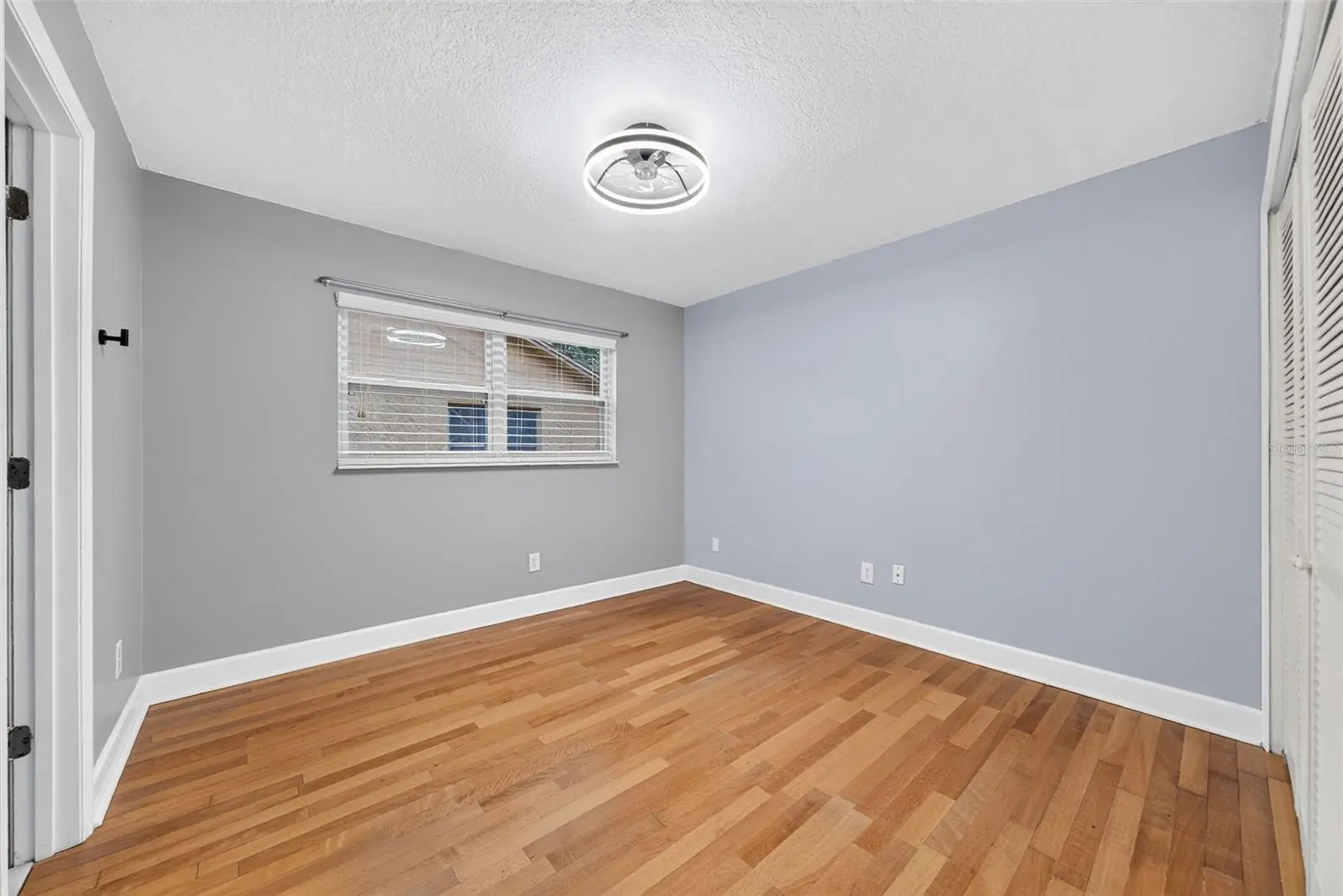 943 Fairway Drive, FL