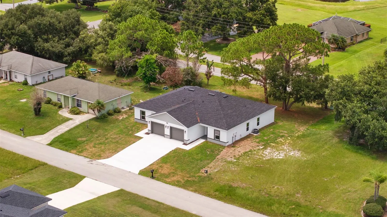 110 Friendly Circle, FL