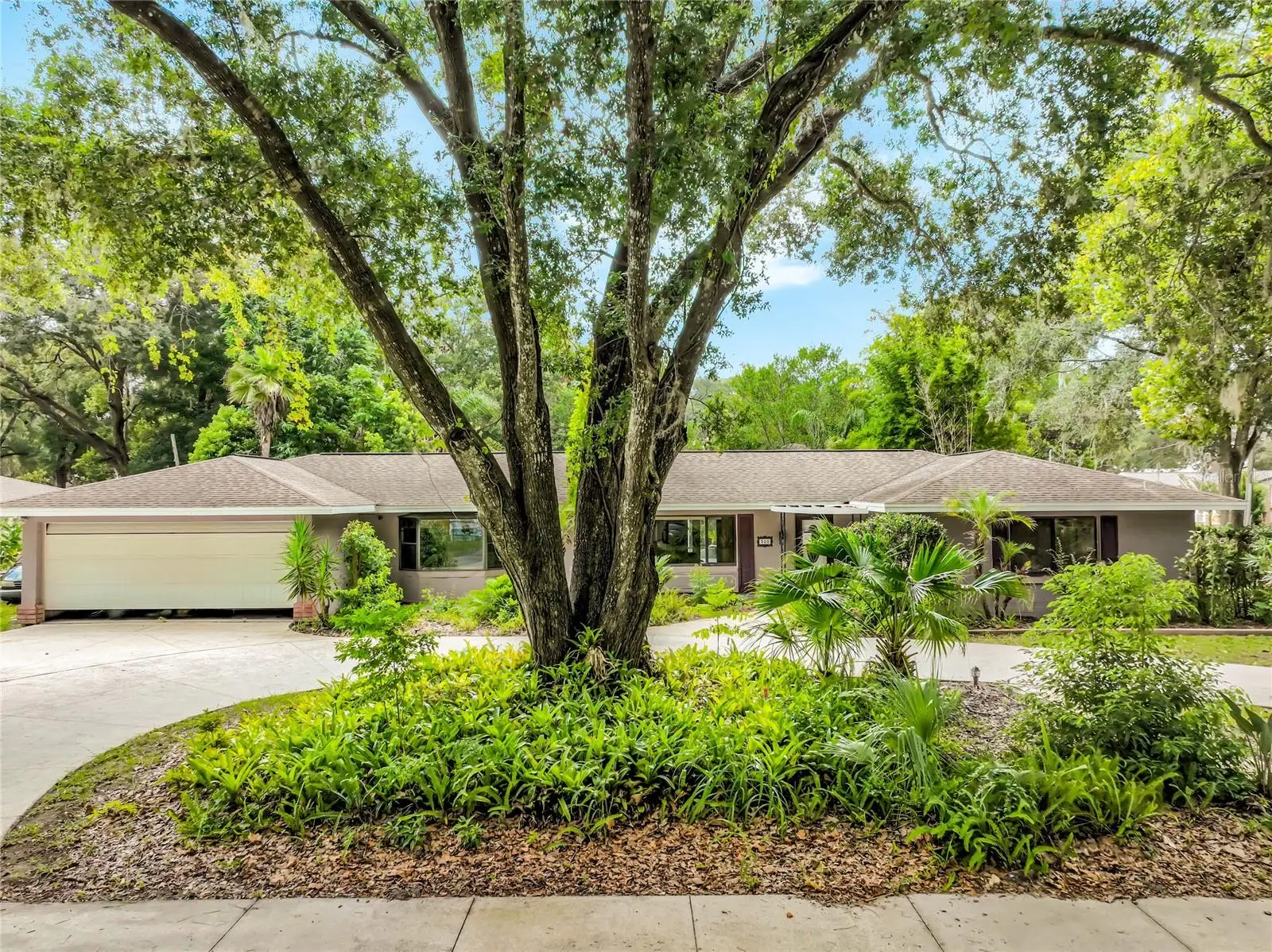 300 Pinecrest Road, FL