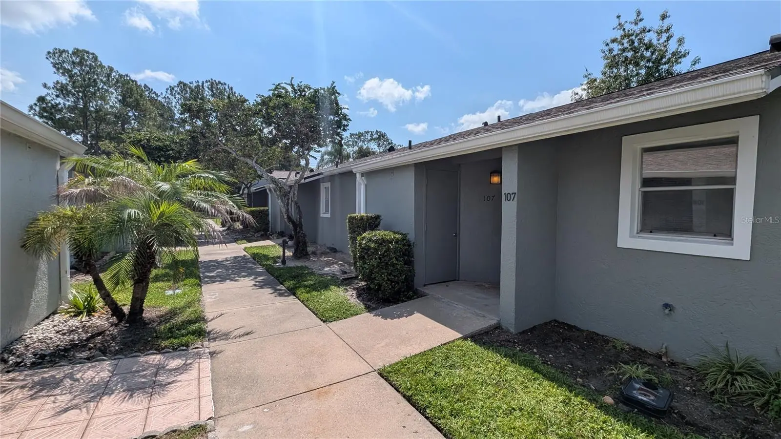 107 Dorchester Square, FL