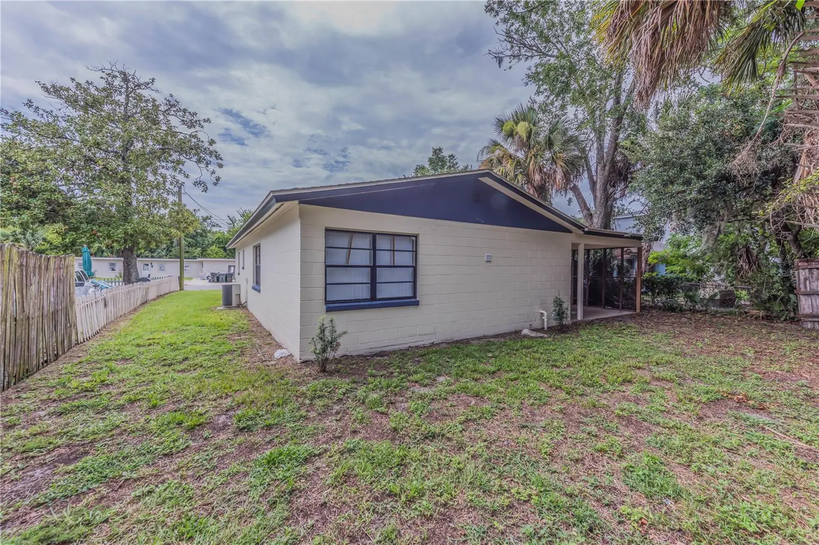 445 Walnut Street, FL