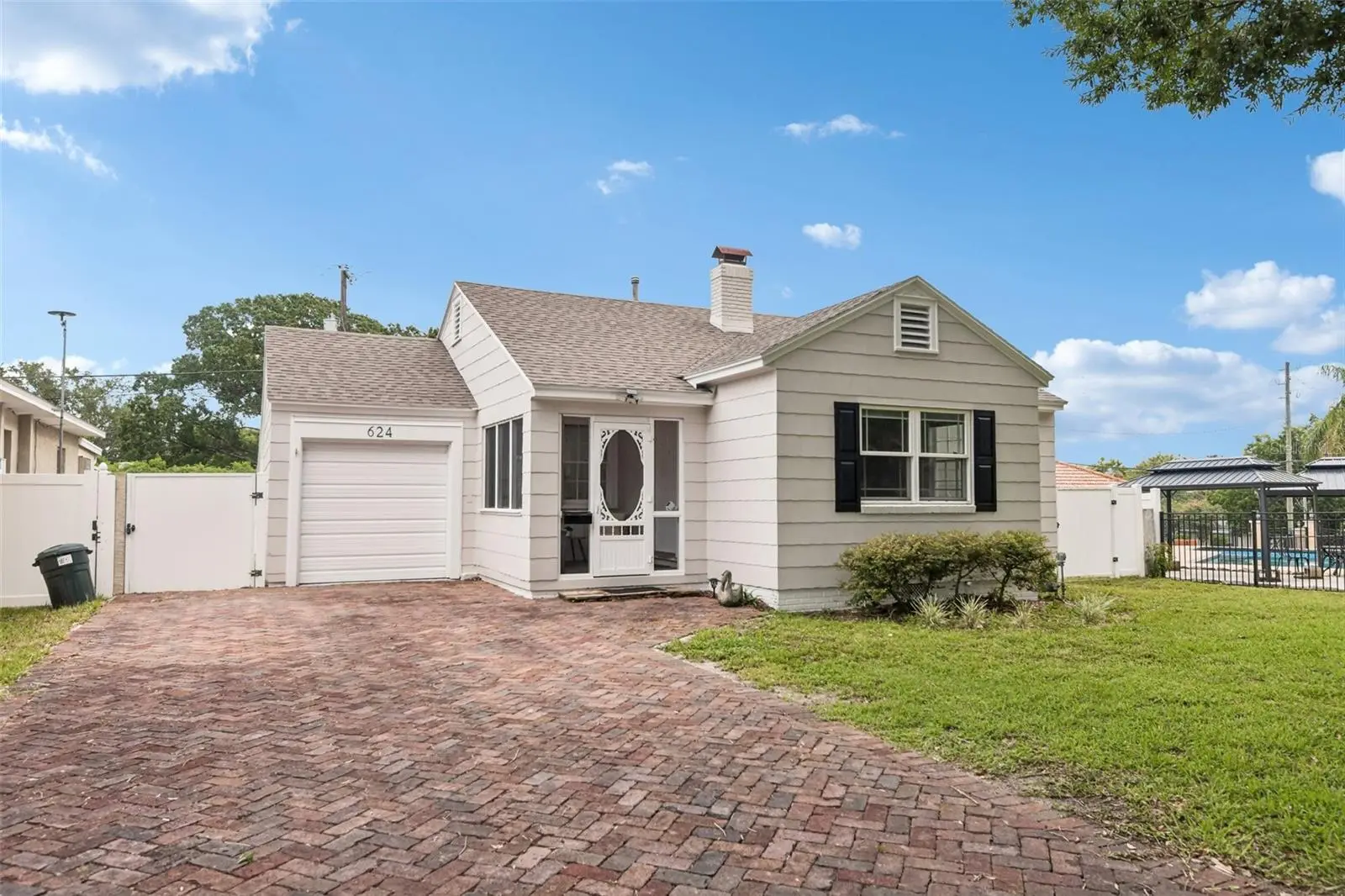 624 Kerneywood Street, FL