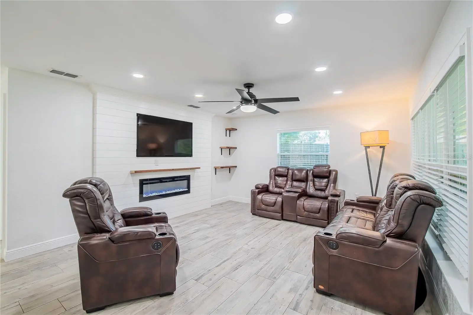 640 Orange Valley Circle, FL