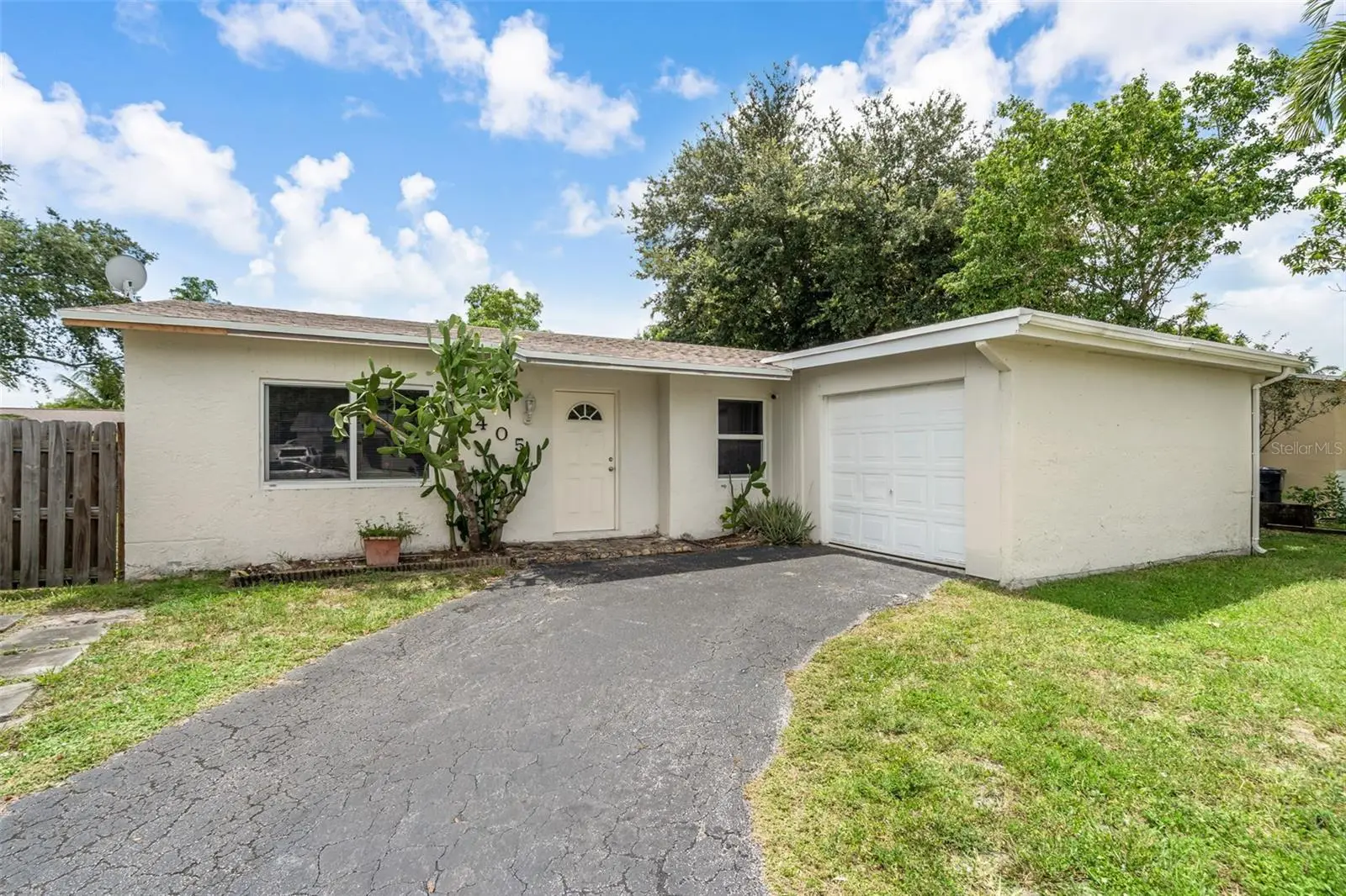 405 77th Avenue, FL