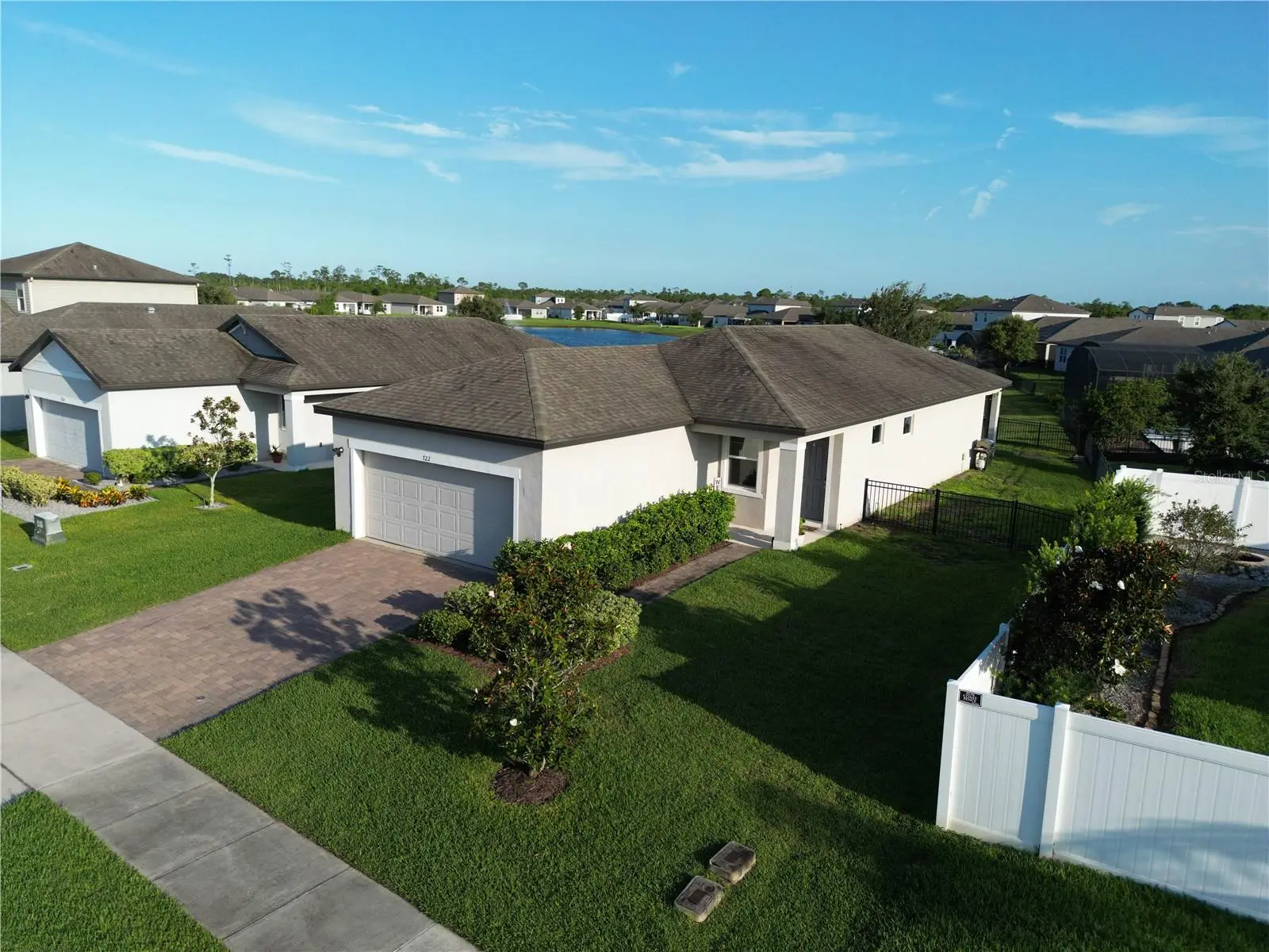 722 Ladyfish Ln, FL