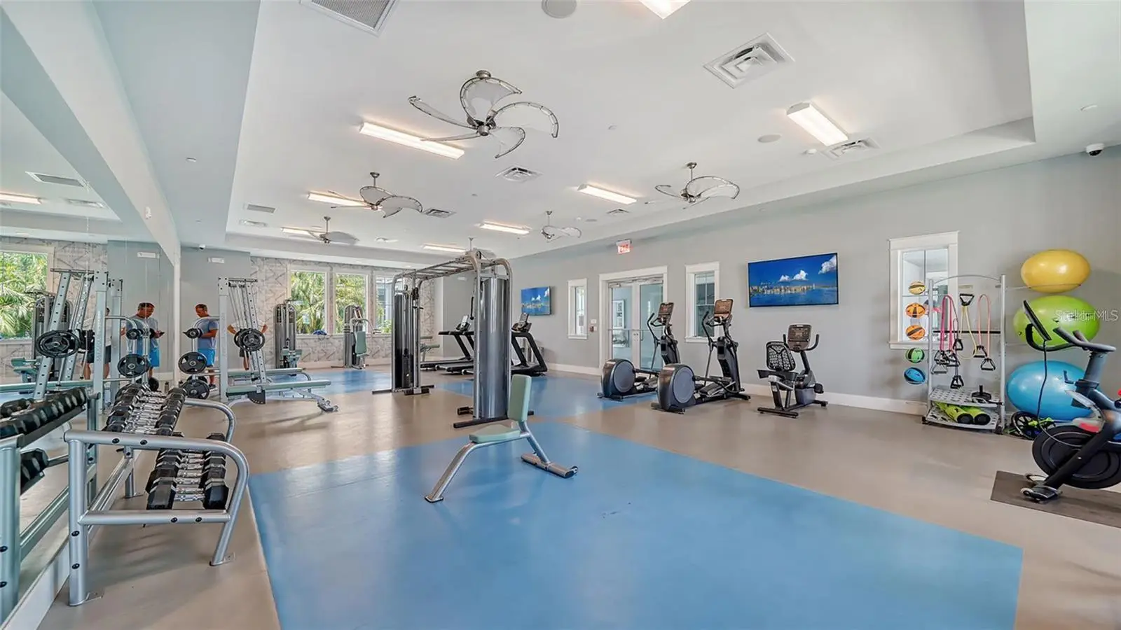 10113 Canaveral Circle, FL