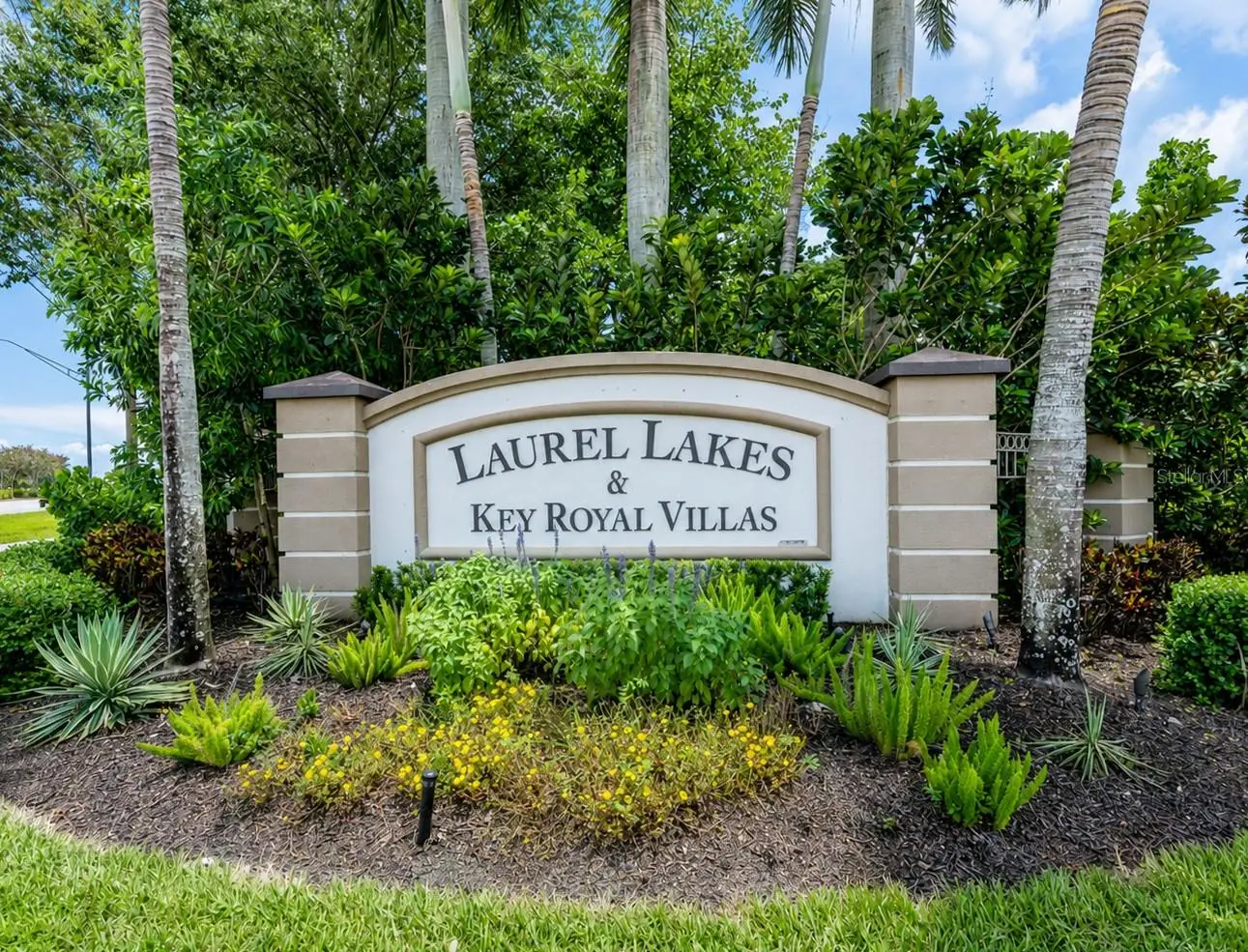 8294 Key Royal Circle, FL