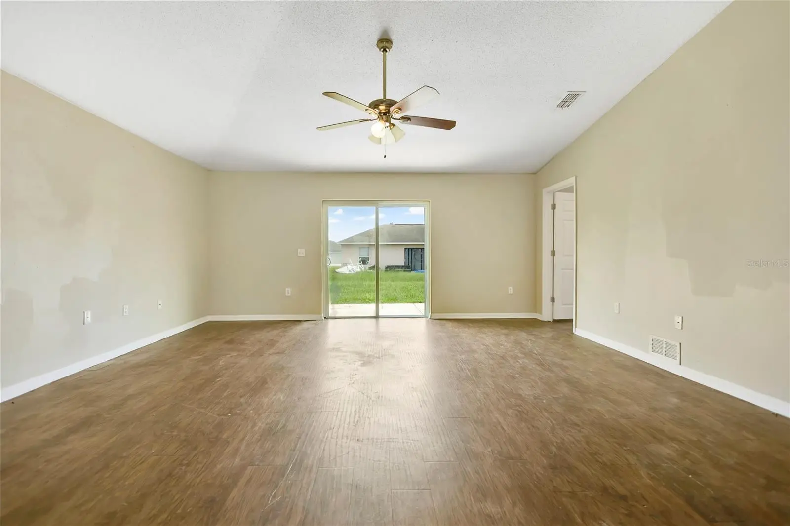 3941 Warbler Drive, FL
