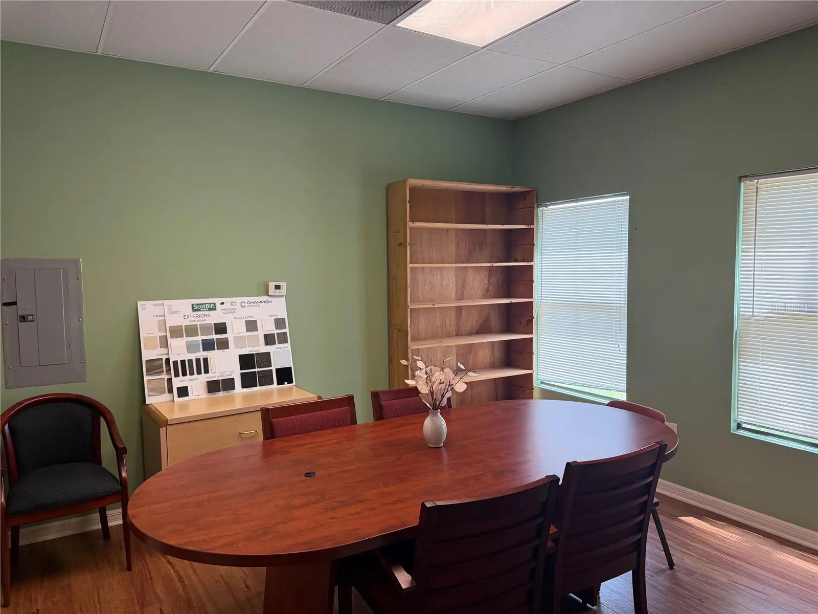 2290 92 Highway, FL