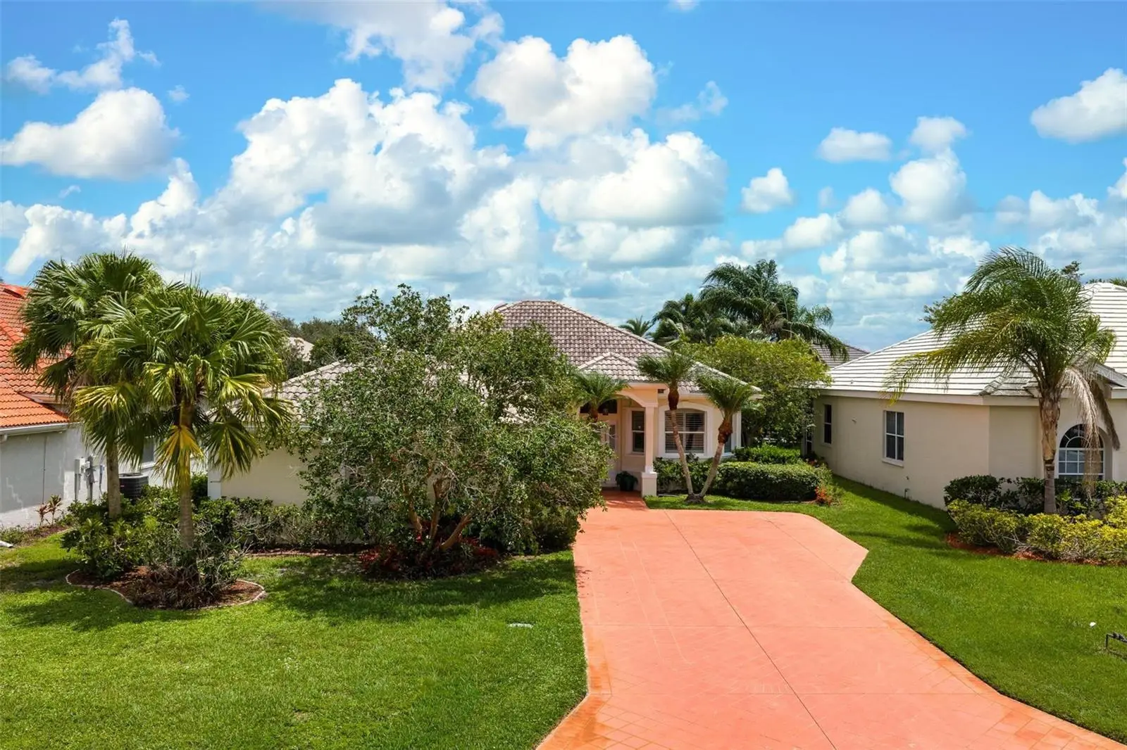 6852 Sagebrush Circle, FL