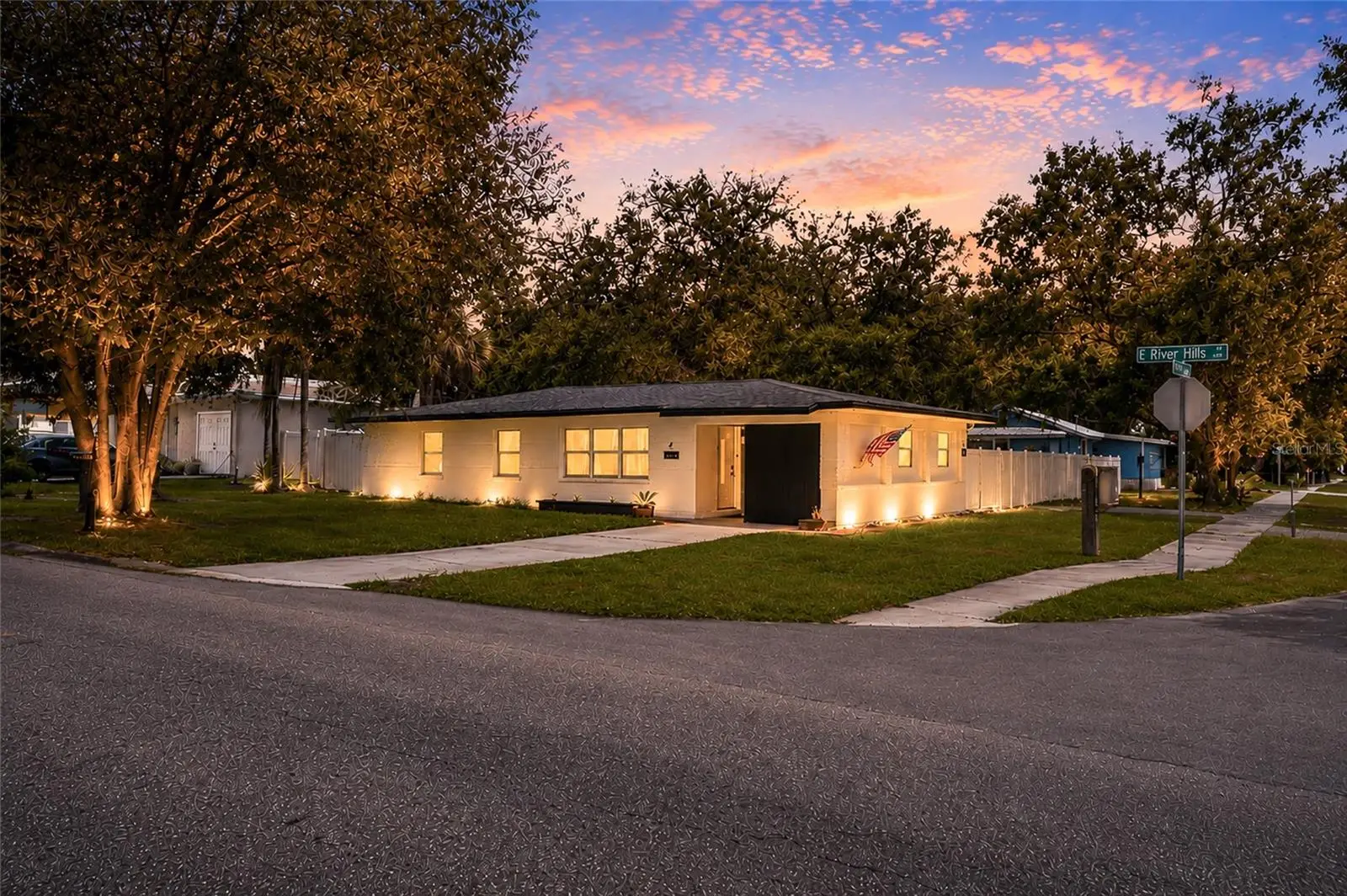 4015 River Hills Drive, FL