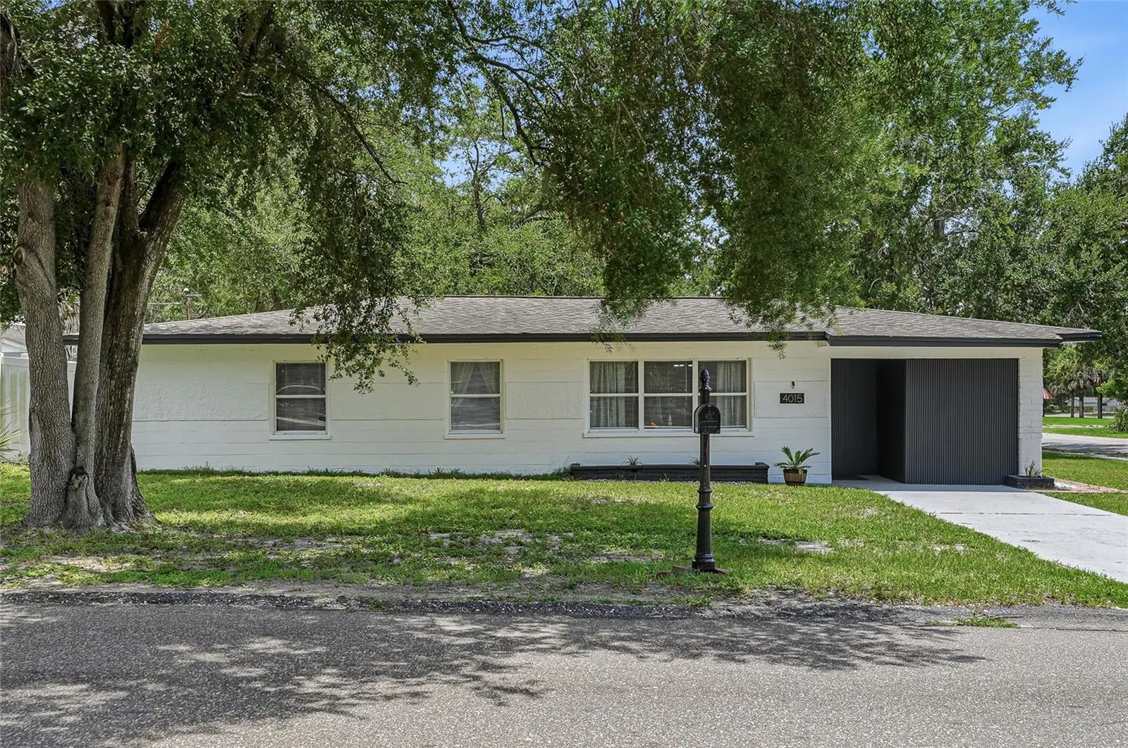 4015 River Hills Drive, FL