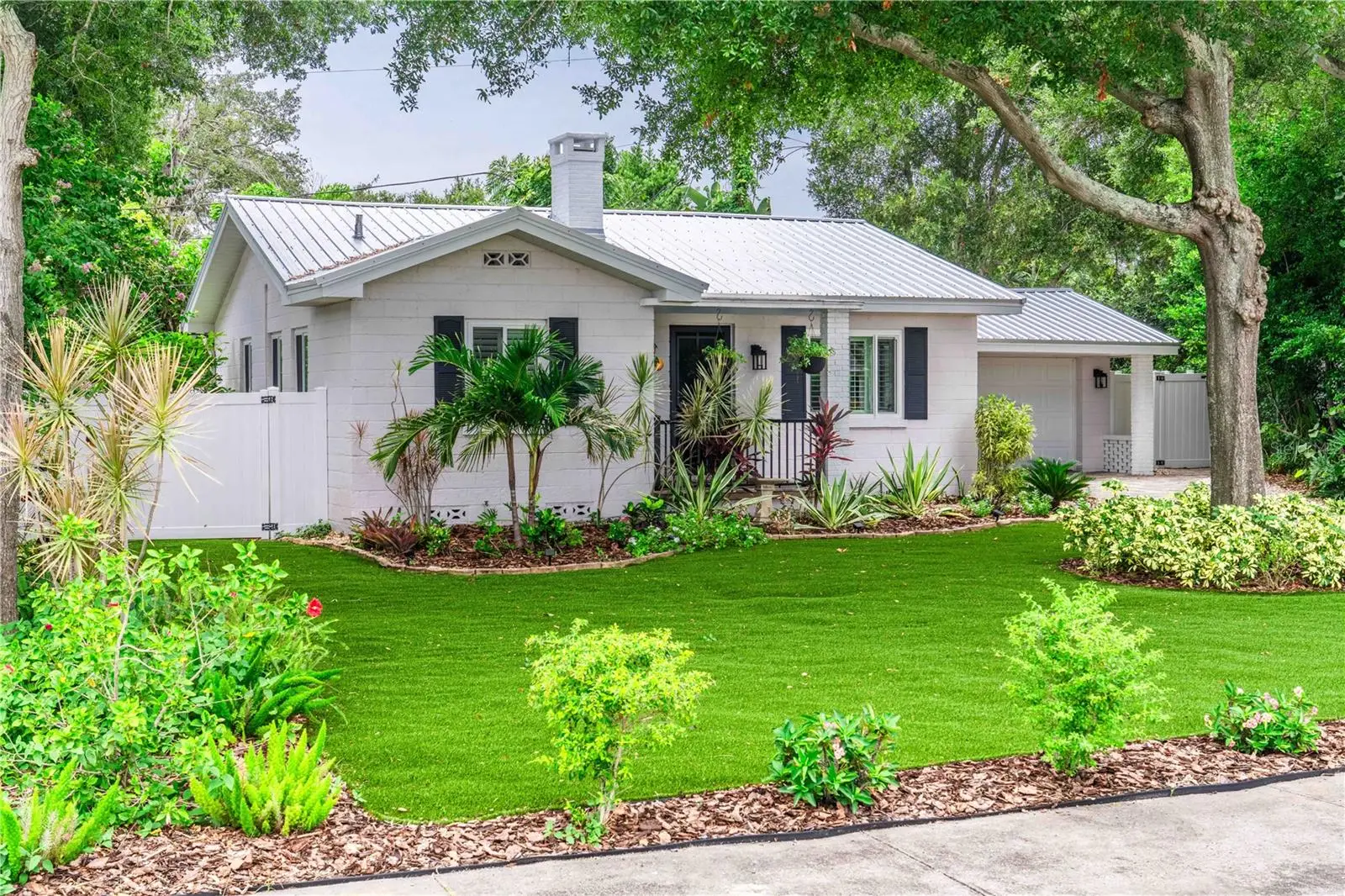 131 Valencia Drive, FL