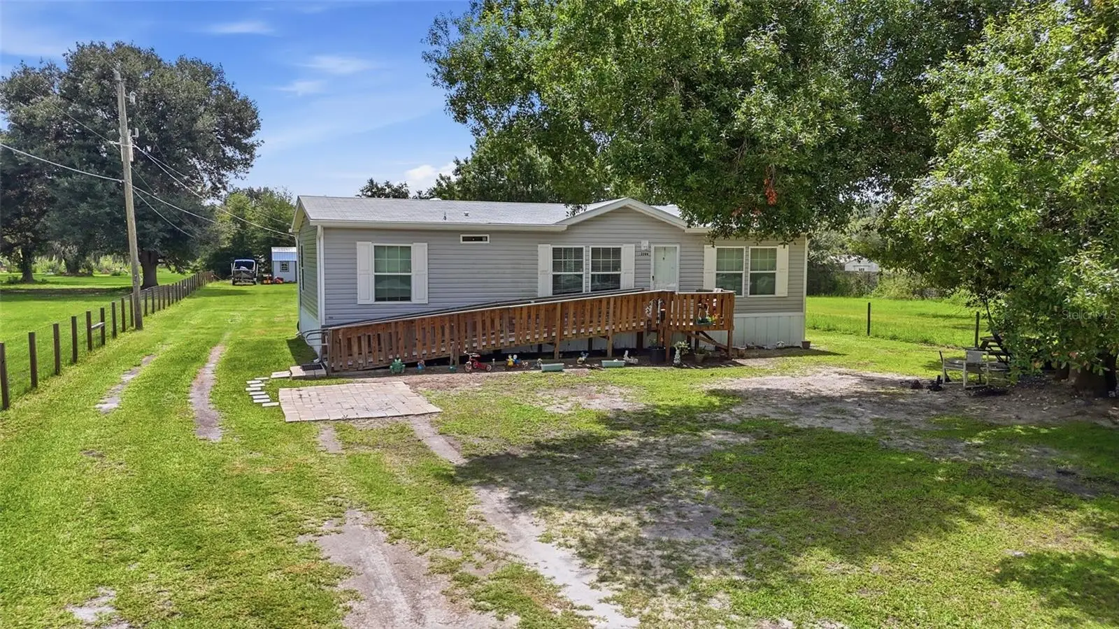 2086 Genes Little Acres Avenue, FL