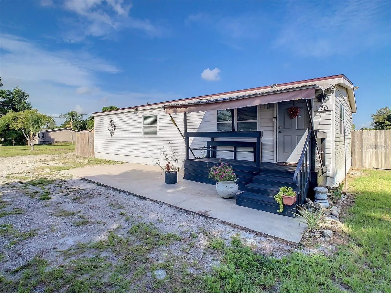 170 Autunm, FL