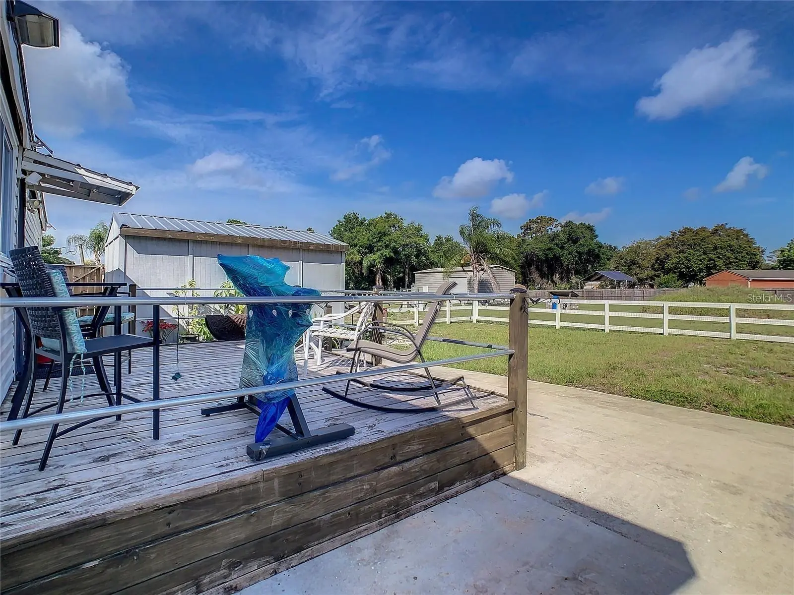 170 Autunm, FL