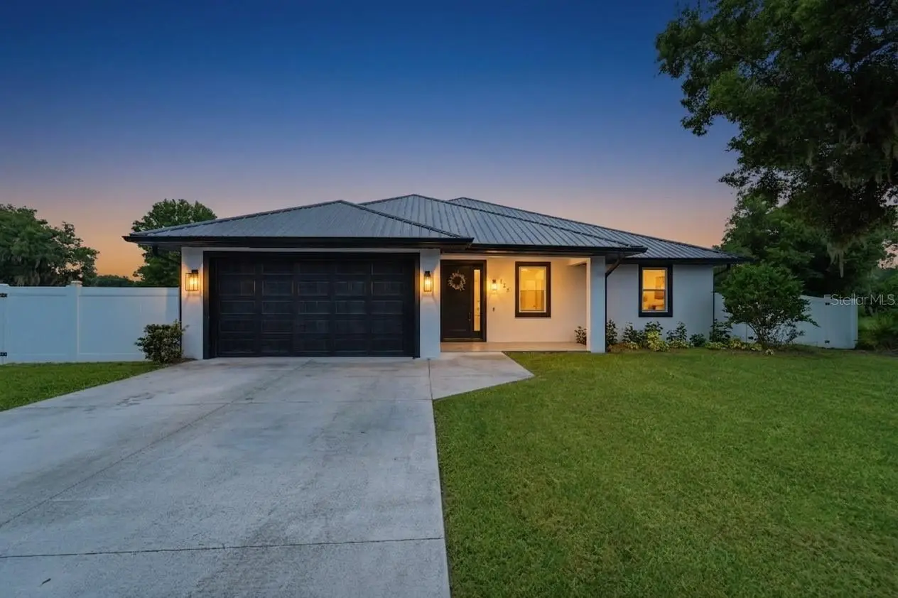 125 Longwood Drive, FL