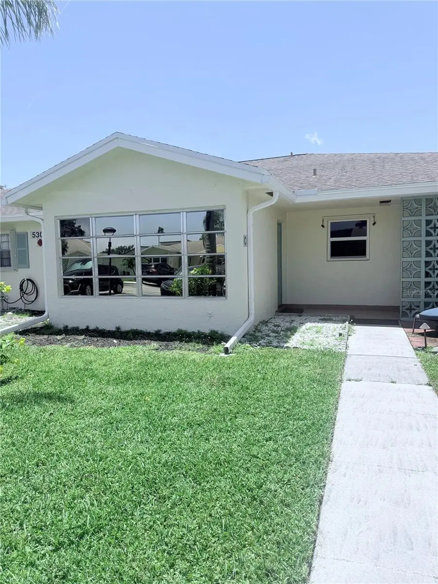 5301 Lakefront Boulevard, FL