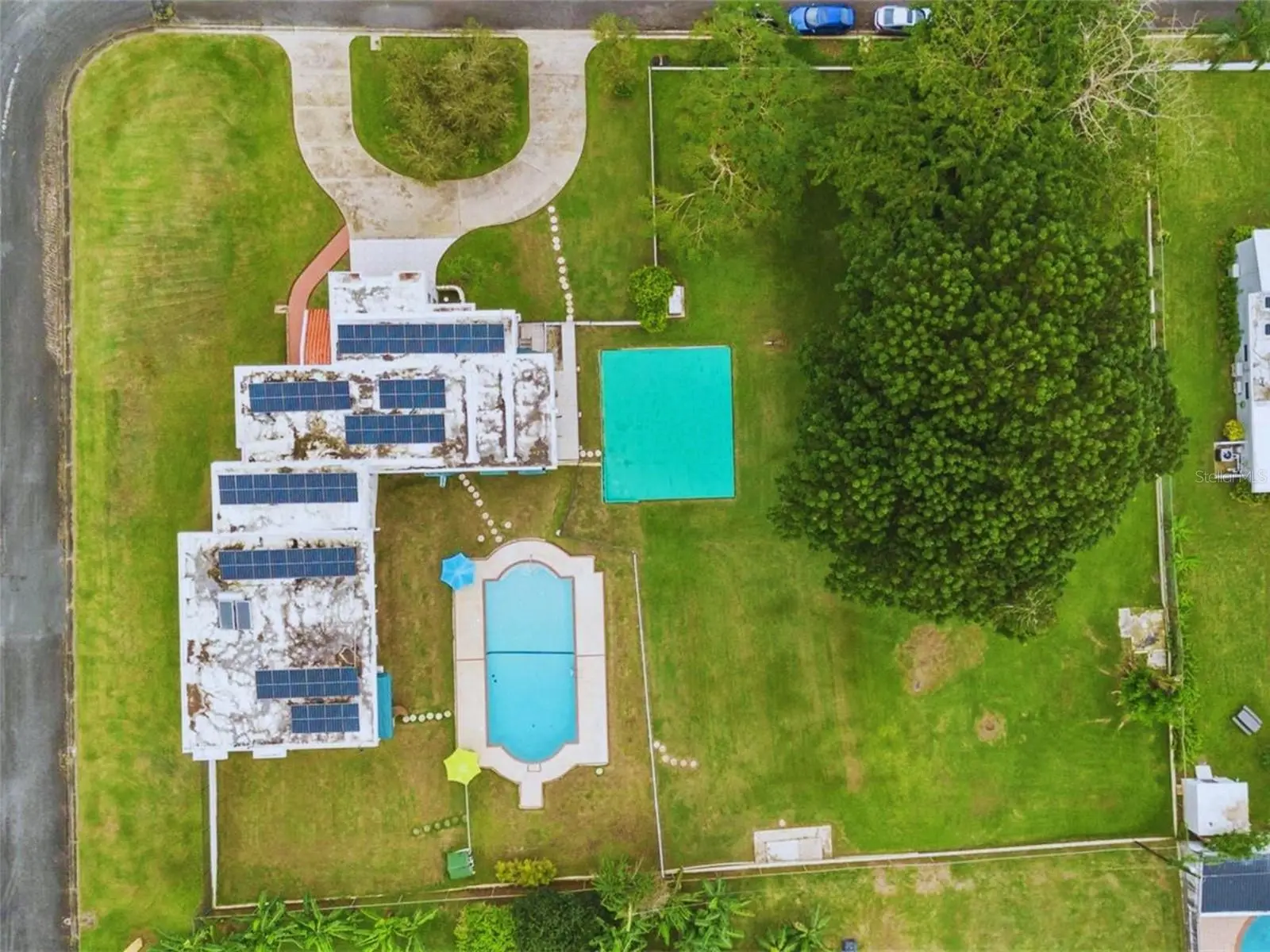B Constitucion St. El Retiro Development, PR