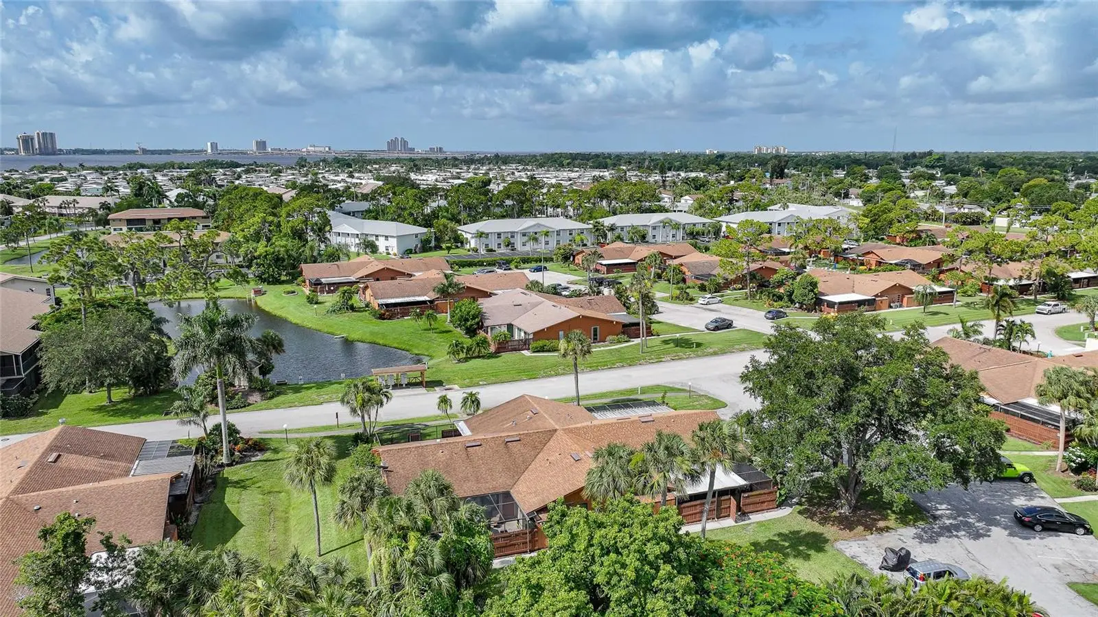 5625 Foxlake Drive, FL