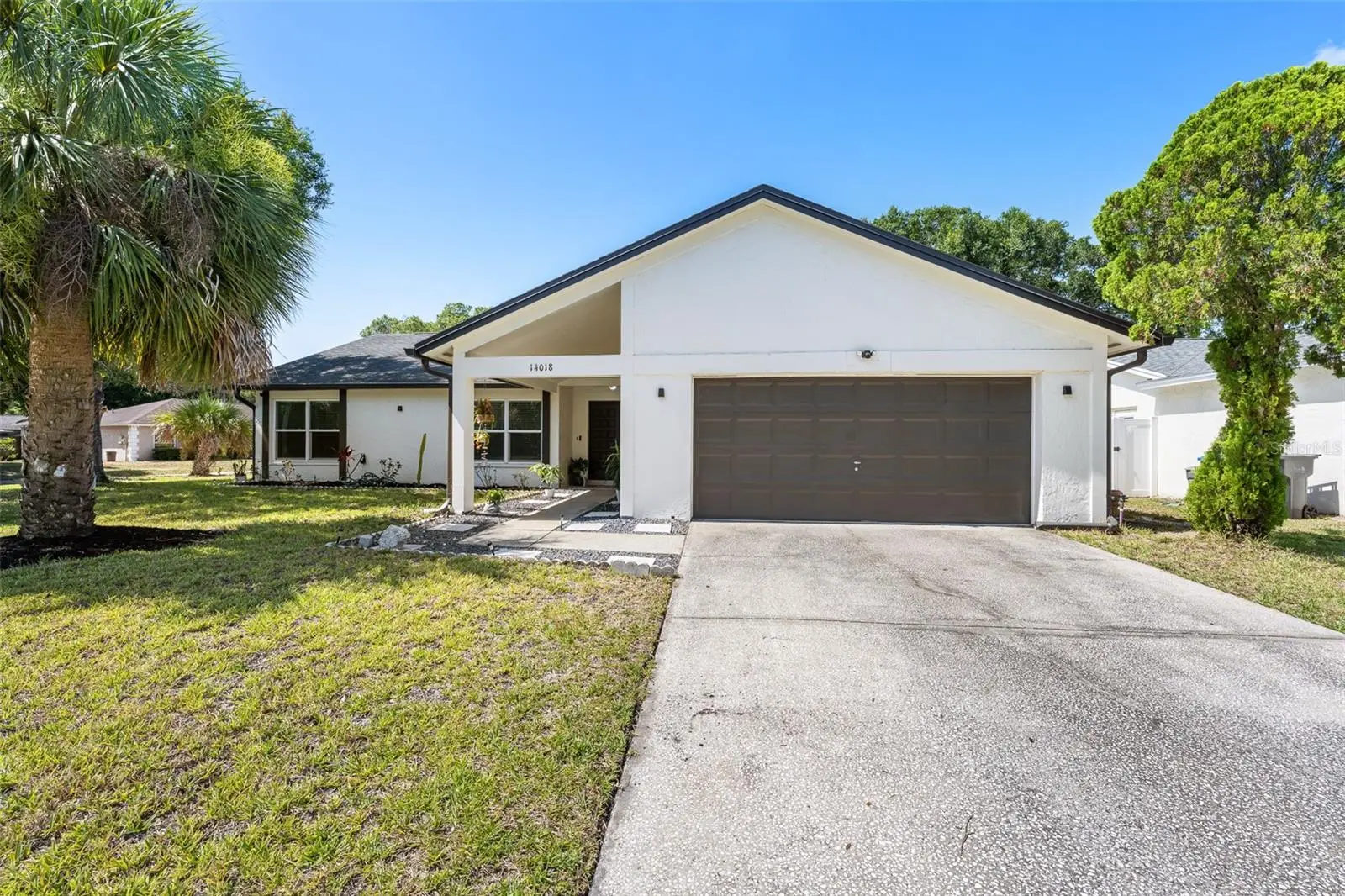 14018 Cascade Lane, FL