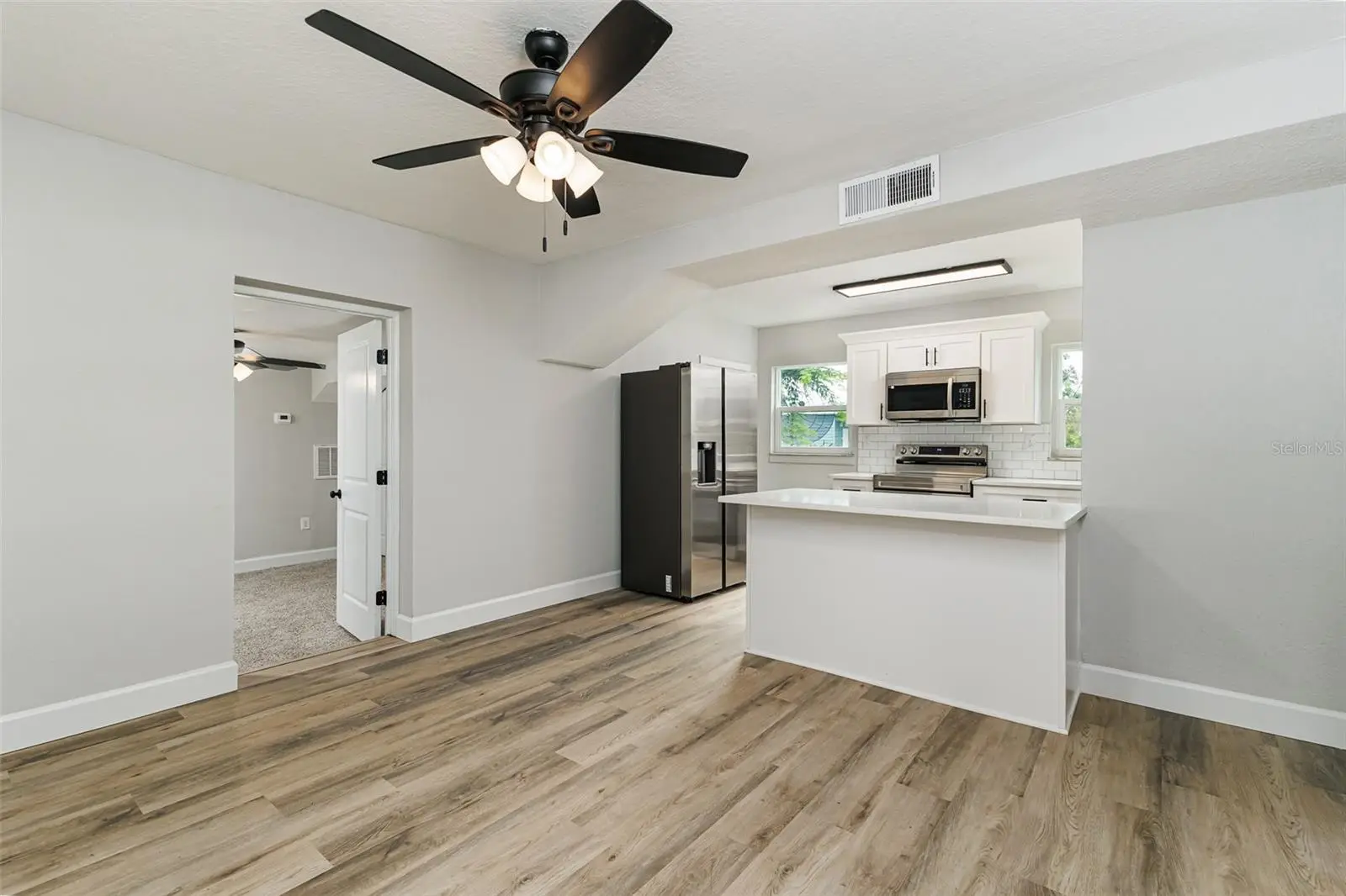 526 Victoria Boulevard, FL
