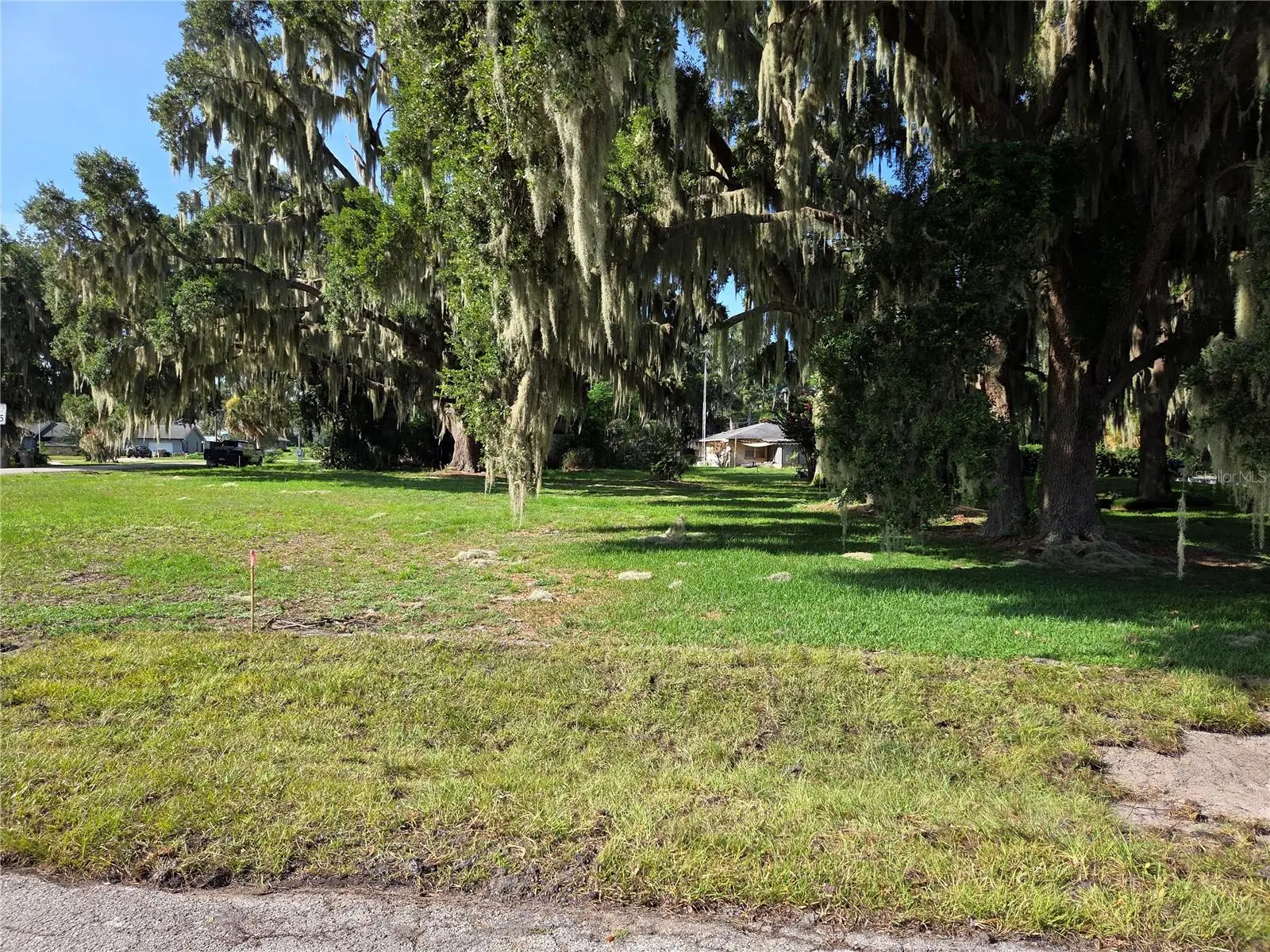 Lakeside Drive, FL