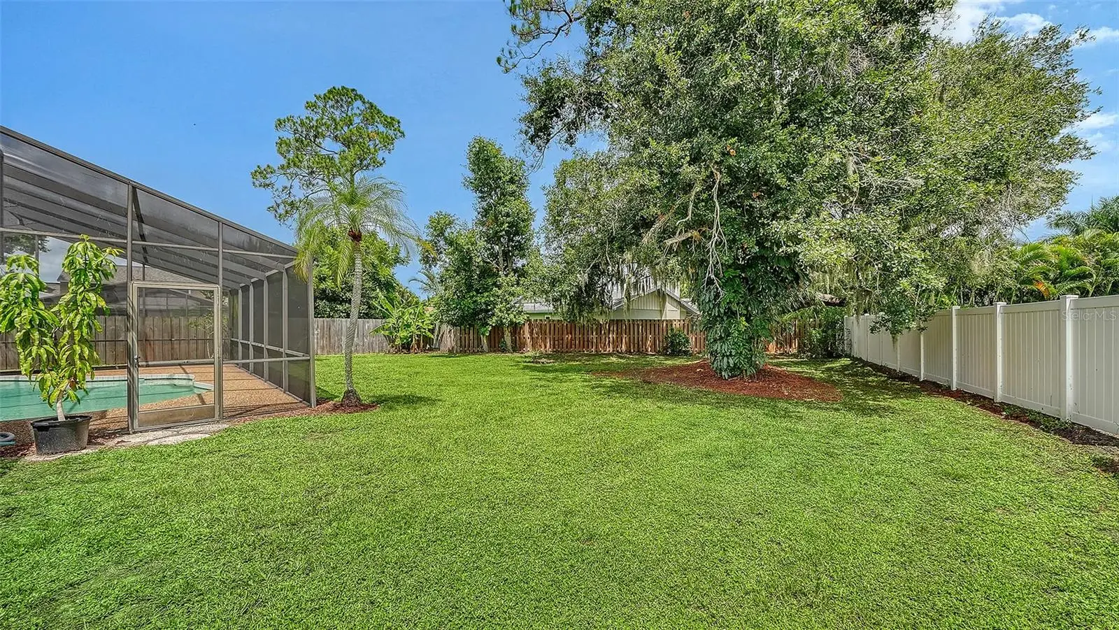 4736 Charing Cross Road, FL
