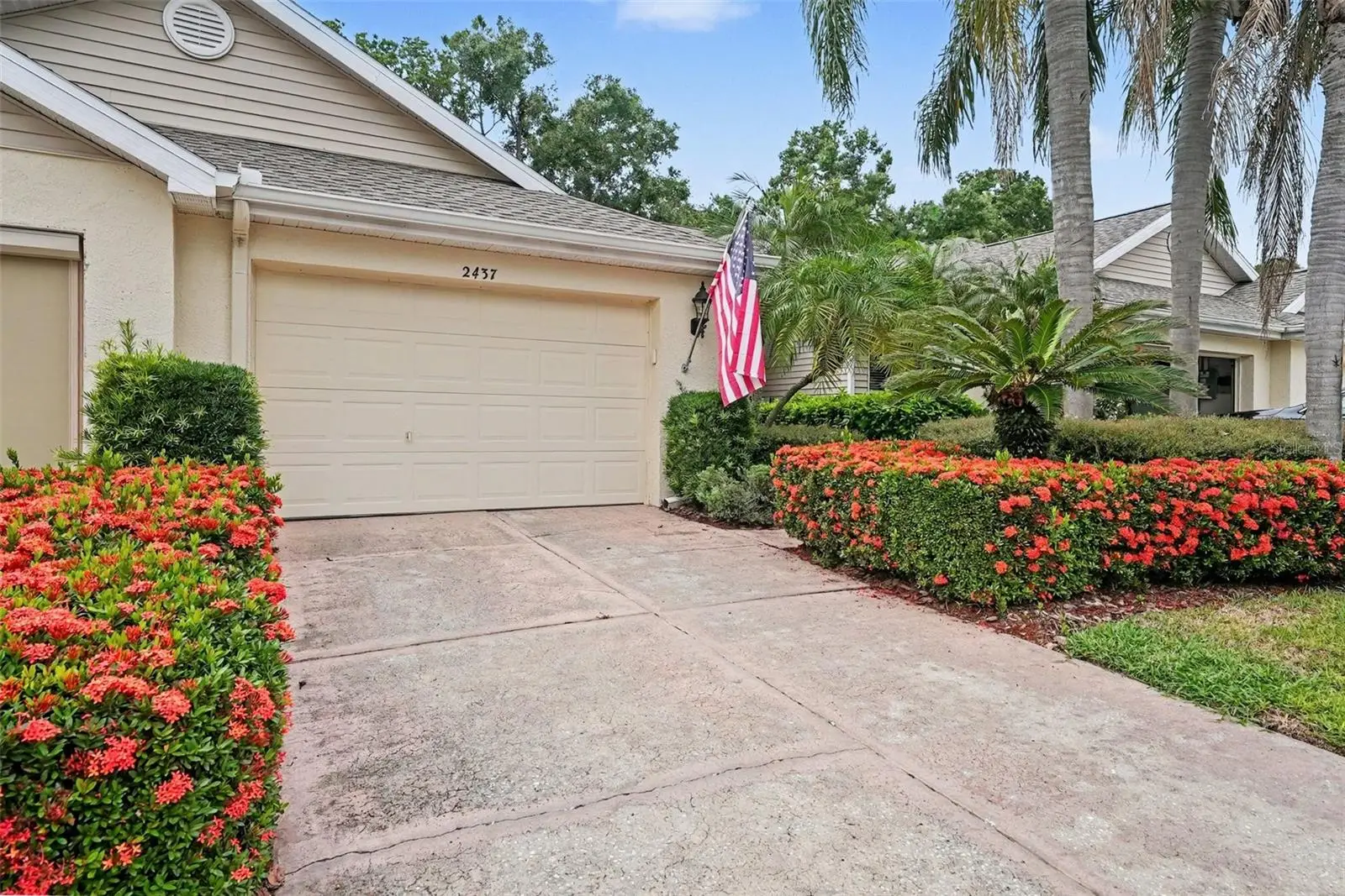 2437 Nantucket Harbor Loop, FL